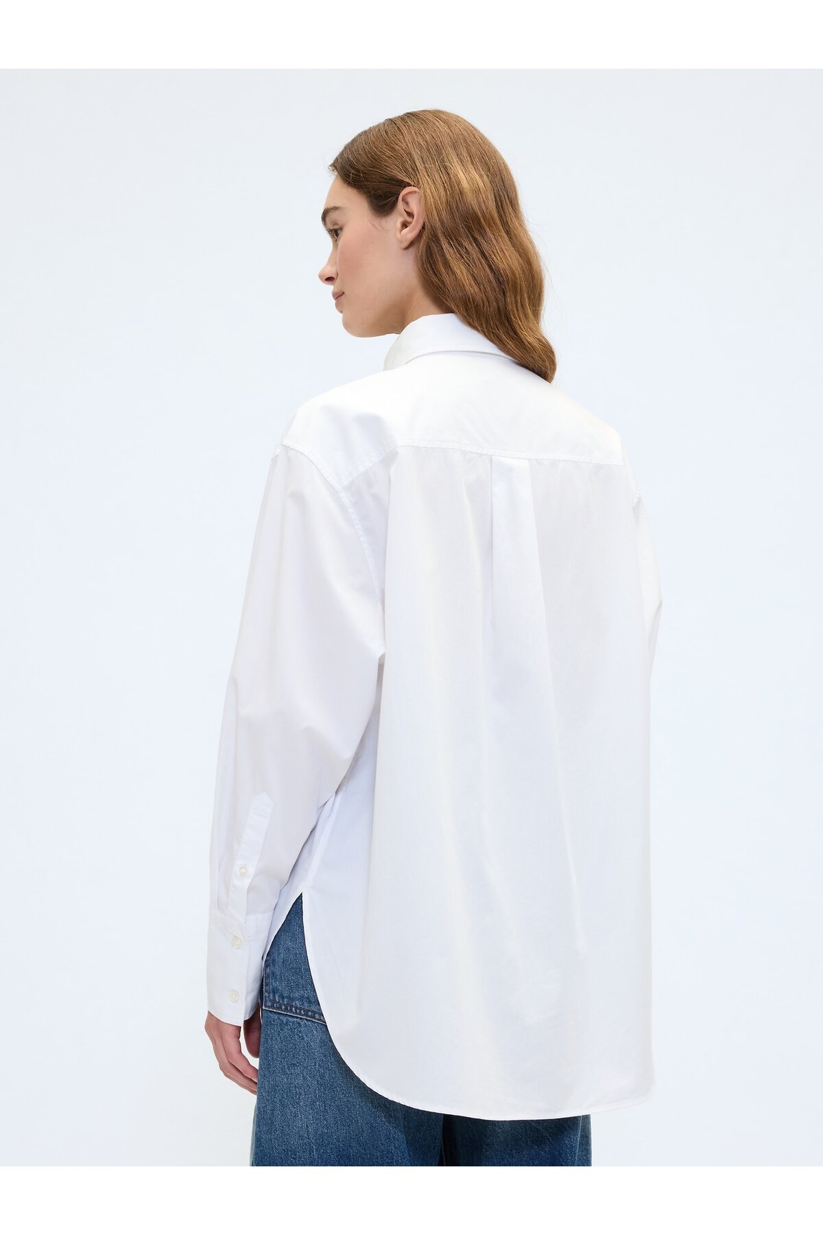 GAP  Kadın Beyaz Organik Pamuk Poplin Big Gömlek - Görsel 4