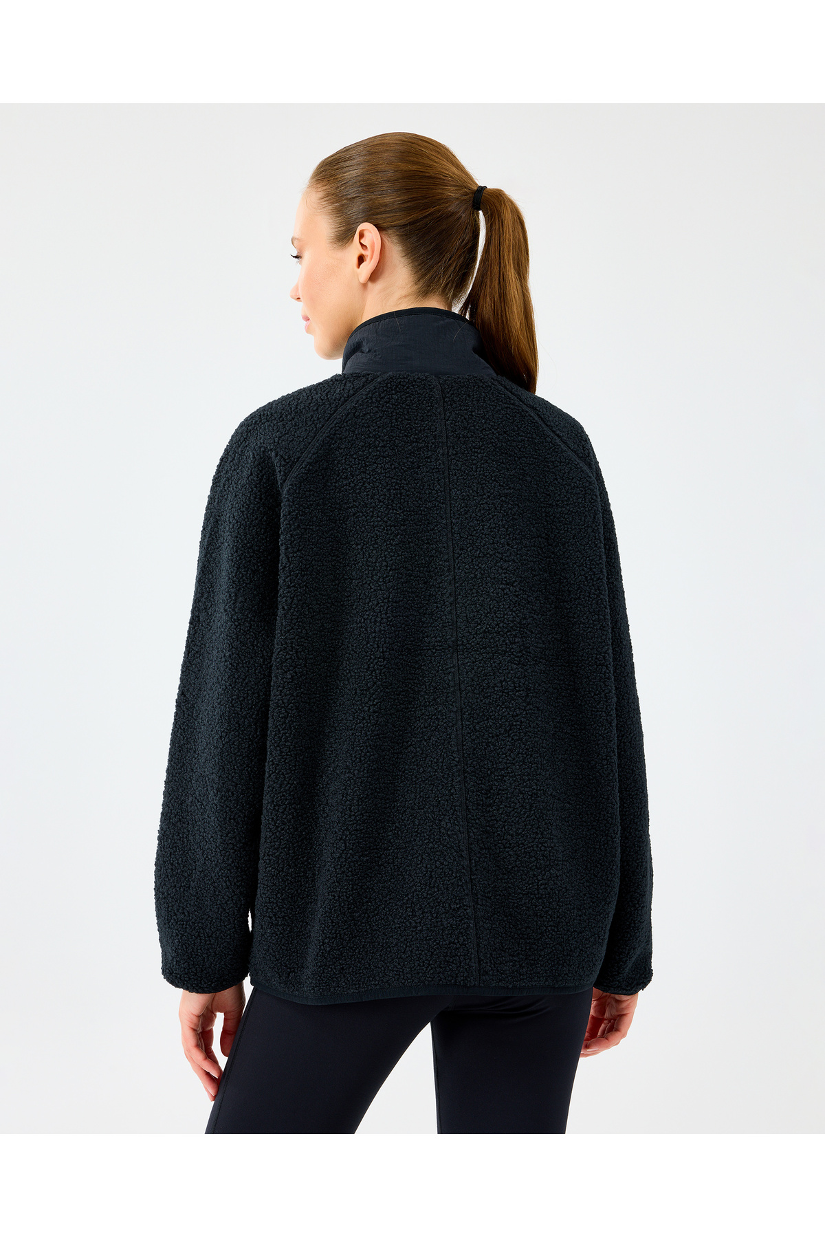 Skechers  W Woven Detailed Pull Over Sherpa Kadın Siyah Mont S2520218-3817 - Görsel 3