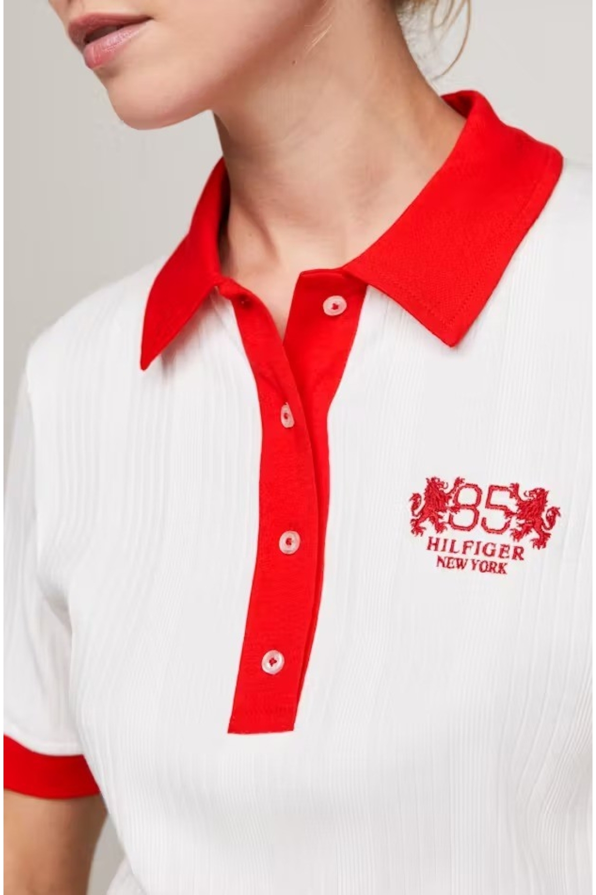 پولوشرت زنانه یقه پلو | تامی هیلفیگر Tommy Hilfiger ww0ww40604prs TR - تصویر 2