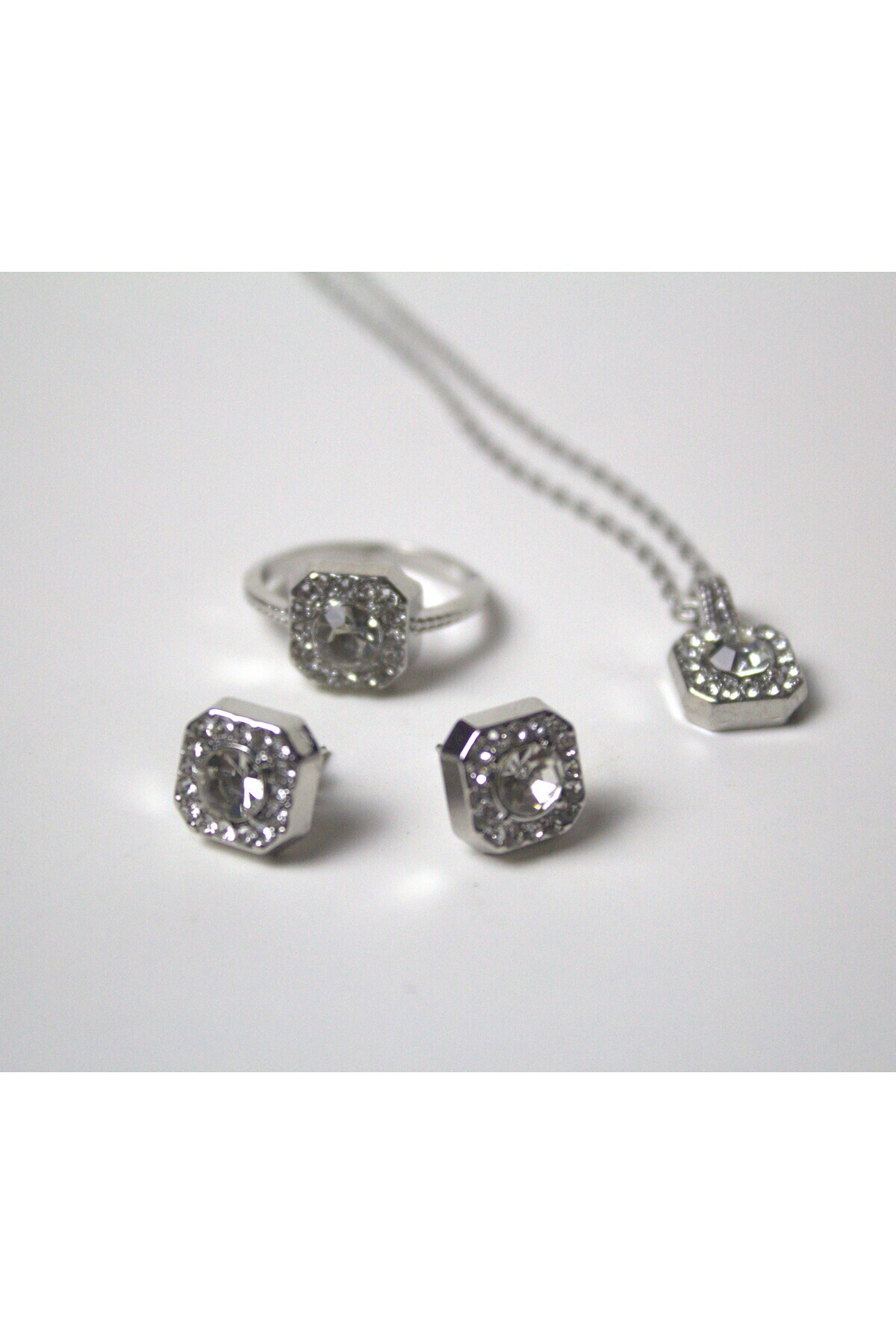 WİNDED Pırlanta Set Yüzük, Küpe, Kolye