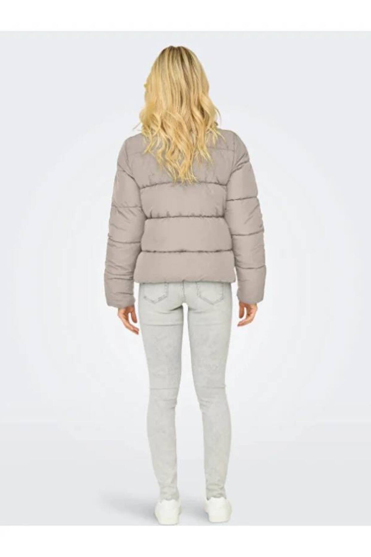 ONLY  Onlnewcool Puffer Jacket Otw Noos Kadın Mont 15295424 - Görsel 2