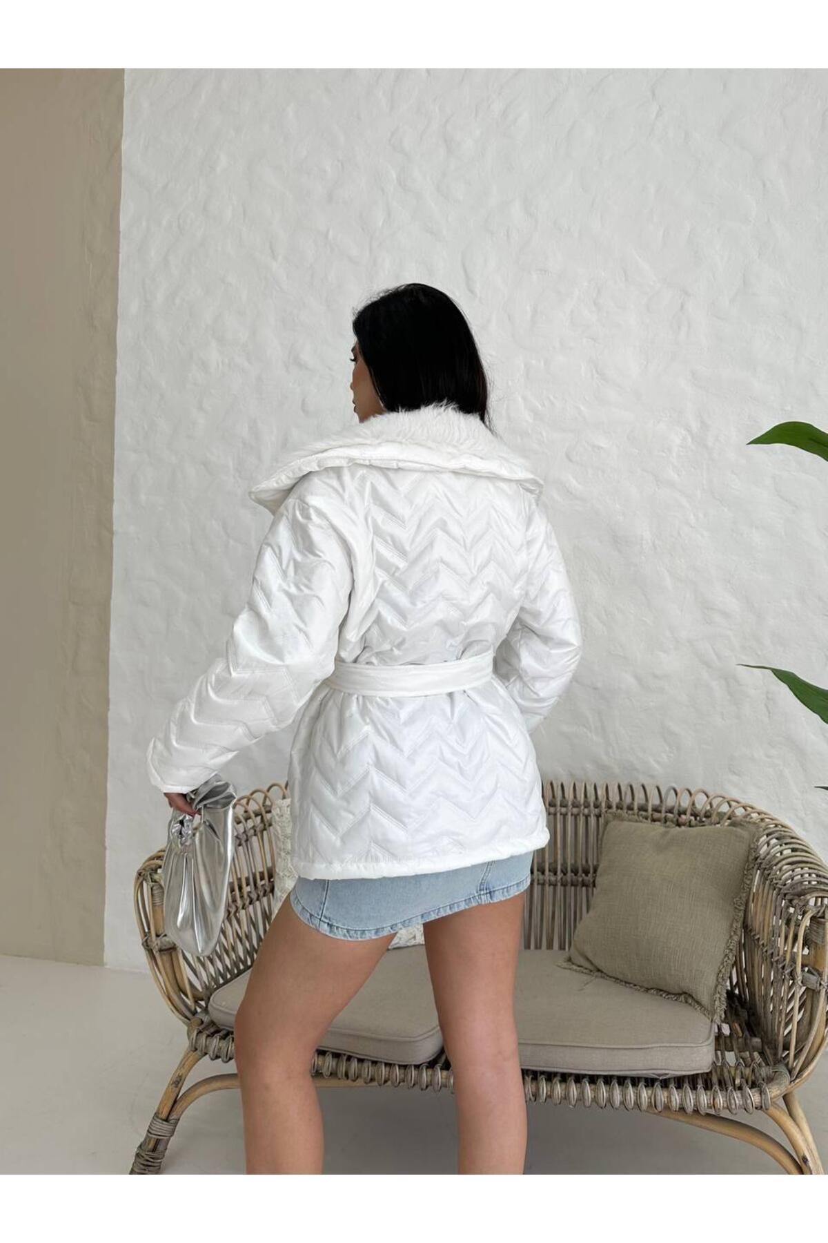 Ekim Store Kemerli Oversize İçi Kürk Şişme Mont görsel 8