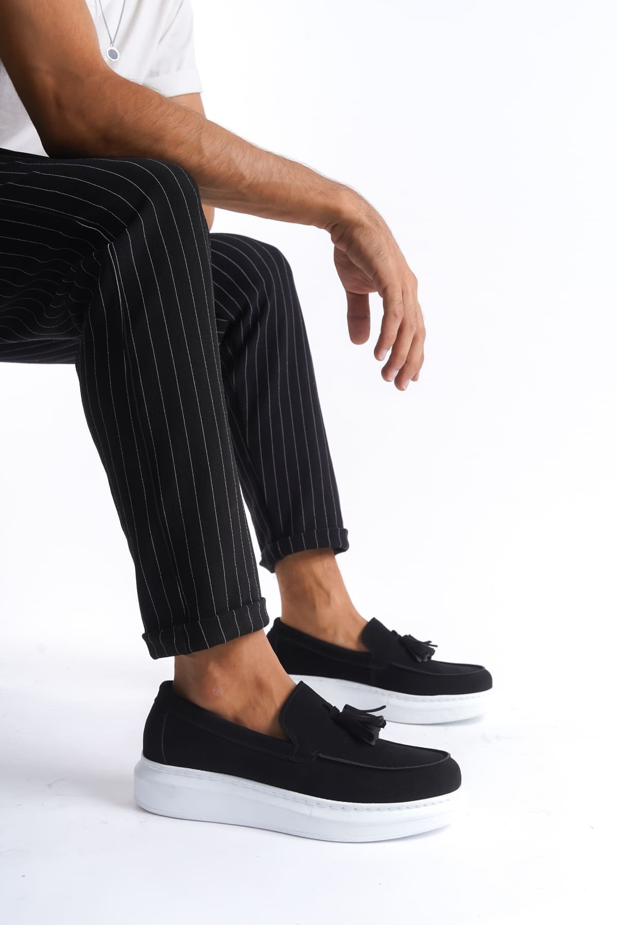 کفش ورزشی کلاسیک مردانه مدل SLW154 Blaze Laceless Tassel Suede SBT - مشکی Zapatos