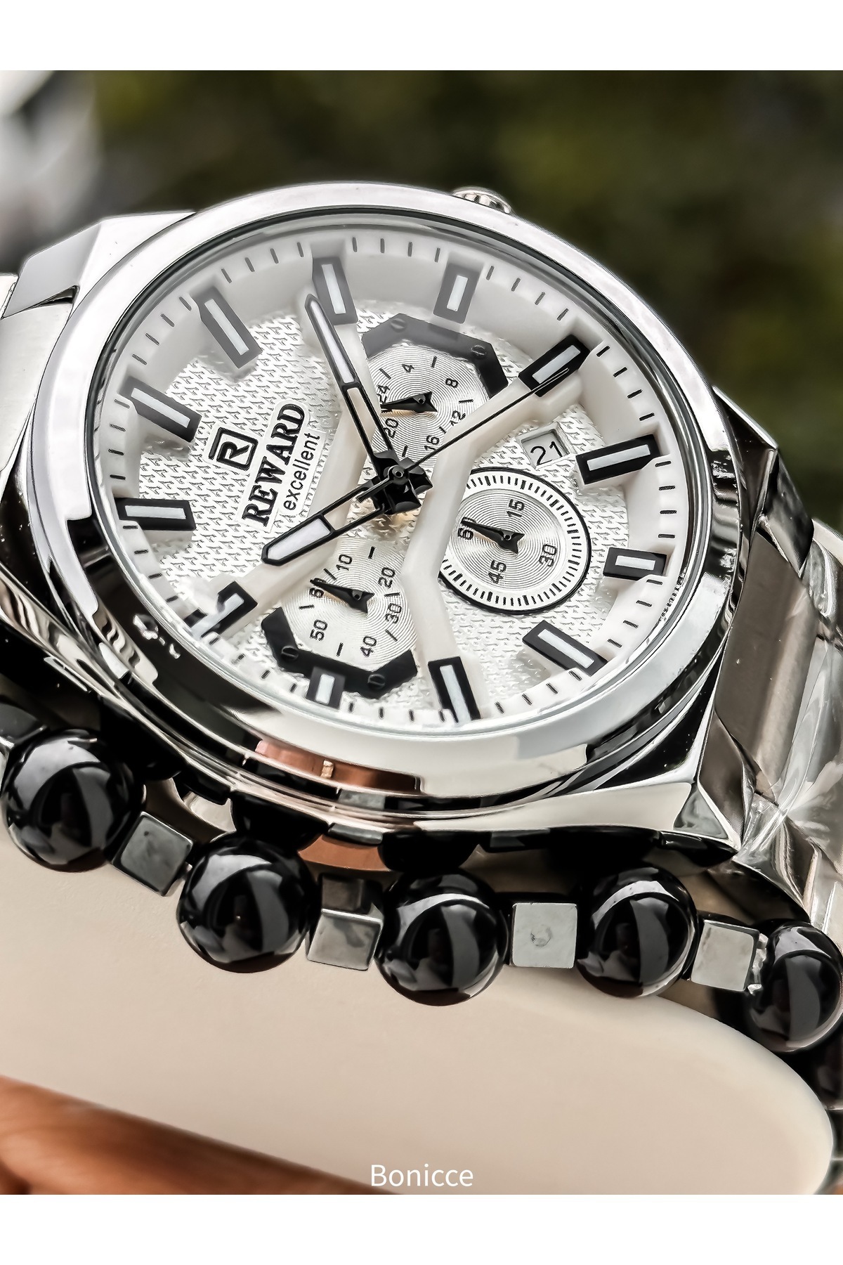 ساعت مچی کاربردی مردانه، دارای گواهی و ضمانت، بند دستبند استیل نقره‌ای سفید