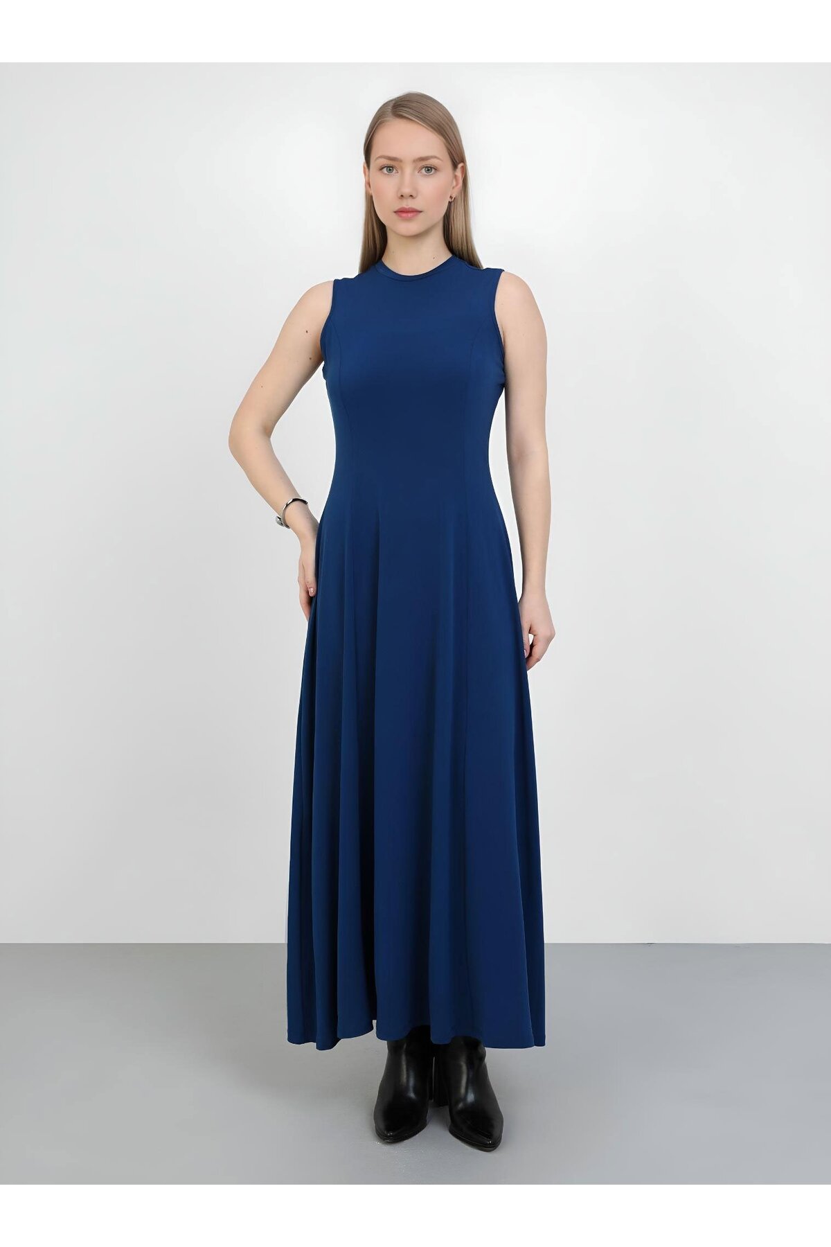 Refka  Sandy Kumaş Kuplu Kolsuz Tesettür Elbise - Lacivert -