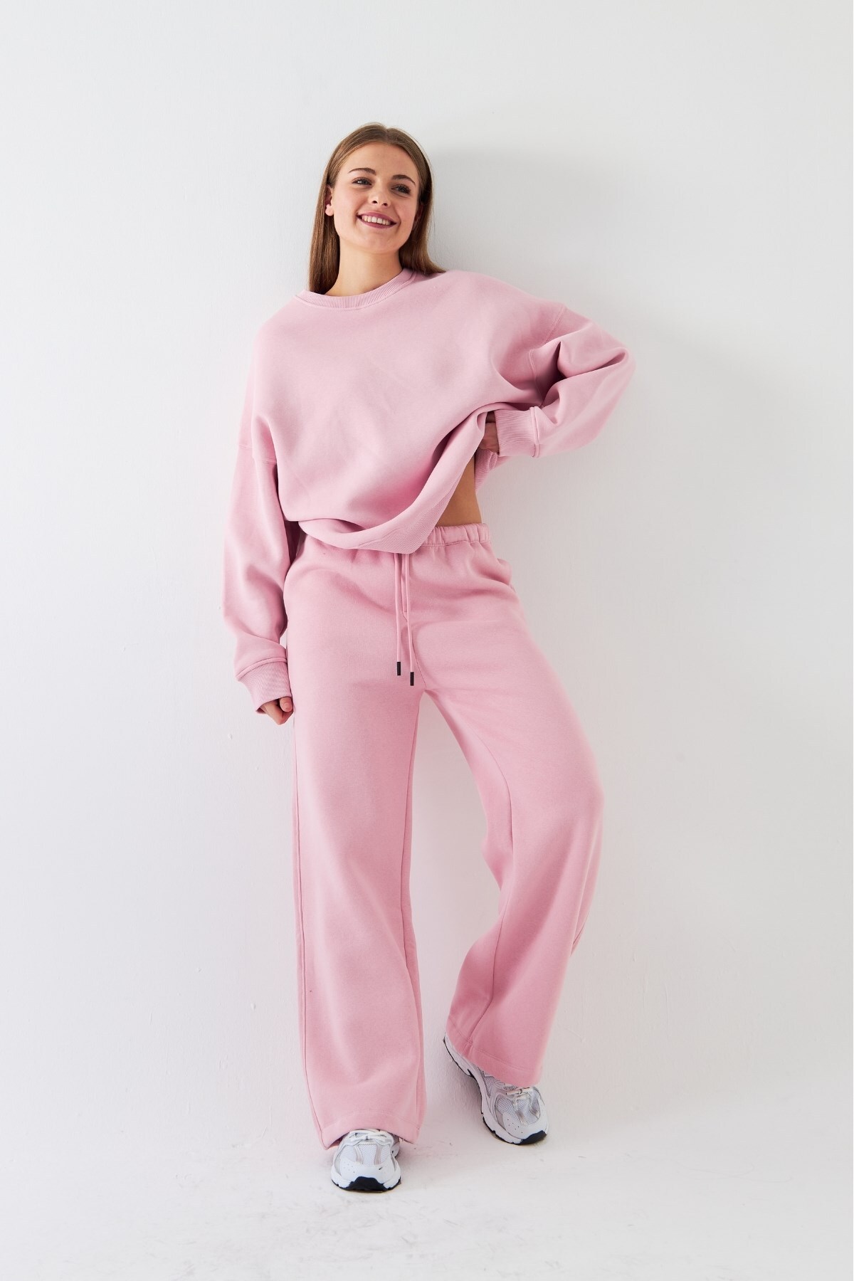 Unisex Oversize Eşofman Takımı Basic Pembe – Bisiklet Yaka, Bol Paça, 3 İplik Şardonlu Polar — صورتی PRA-13143858-280537