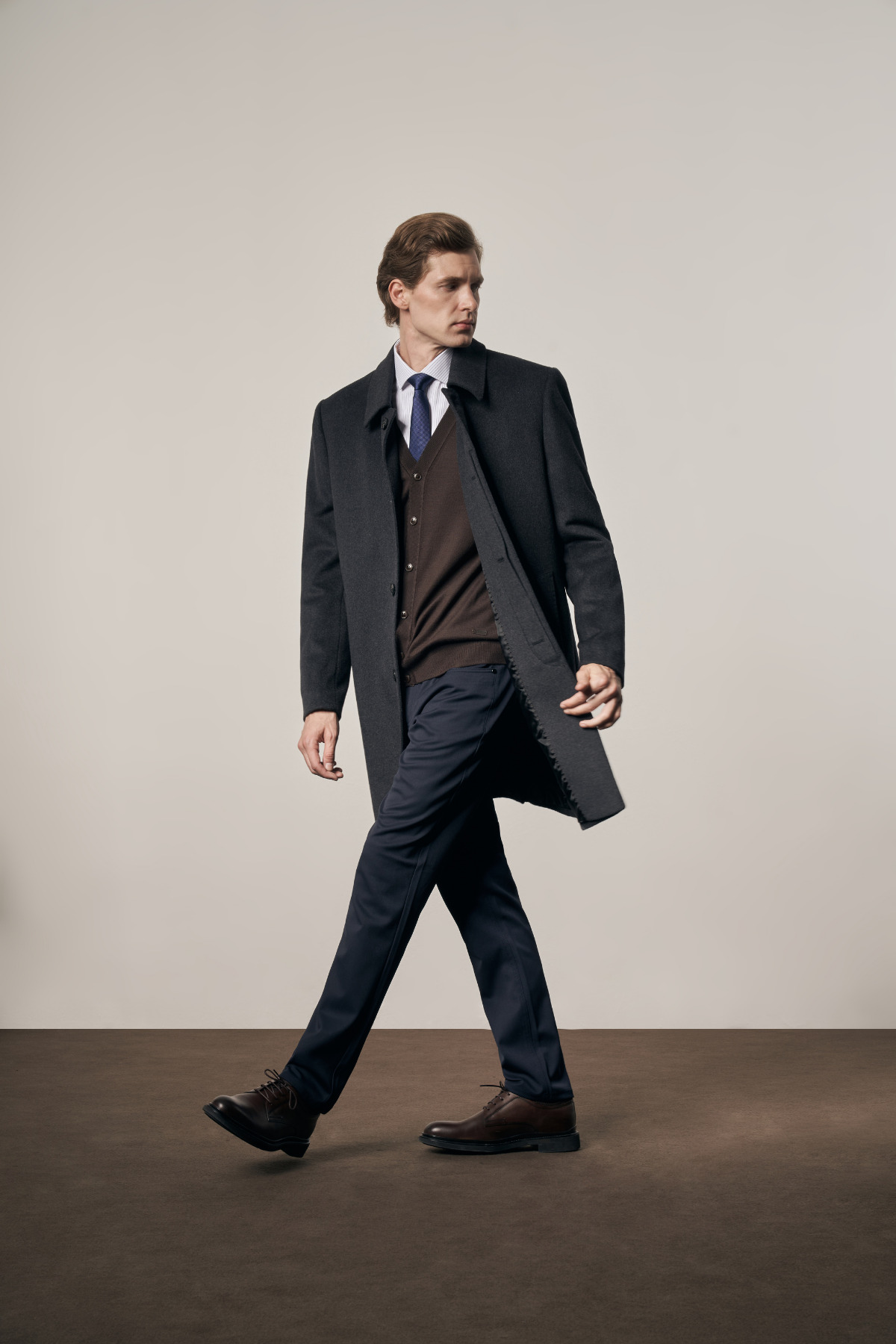 İmza  Koyu Antrasit 110 Cm Kaşe Düz Sırt Kapitoneli Astar Comfort Fit Classic Palto 1005255154 - Görsel 3