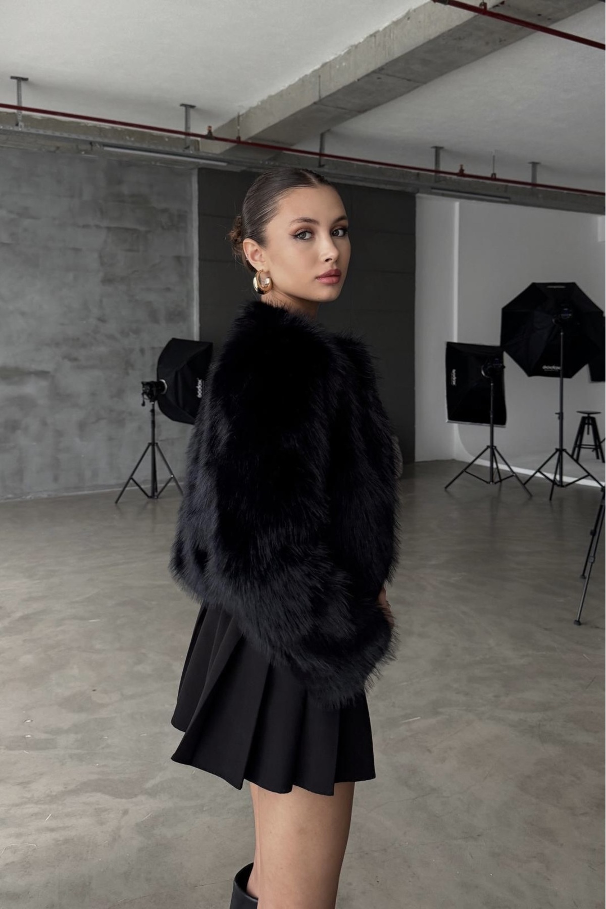 Moderk  ZR İthal Premium Kalite Siyah Yakasız Kürk Kadın Mont Ceket Kaban - Görsel 4