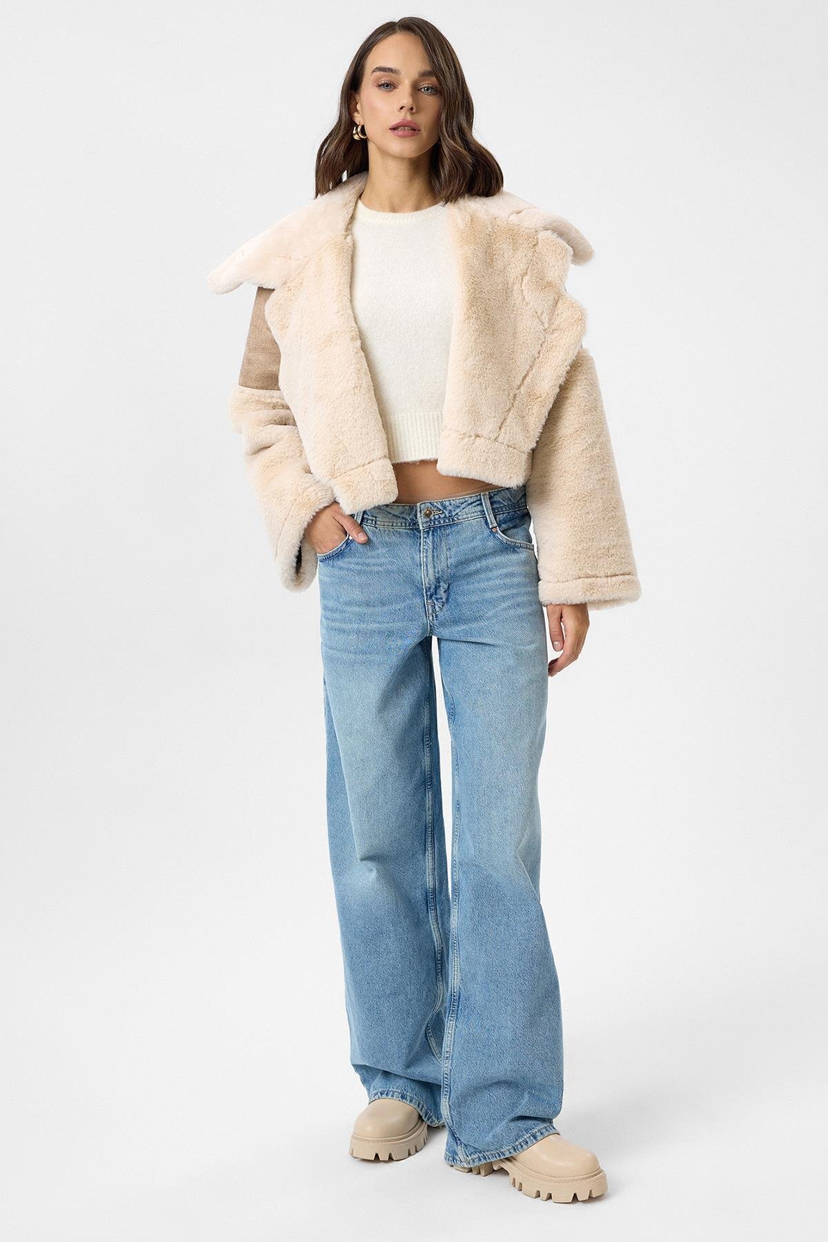 Tiffany Tomato  Geniş Yakalı Kolu Peluş Mont - Görsel 5