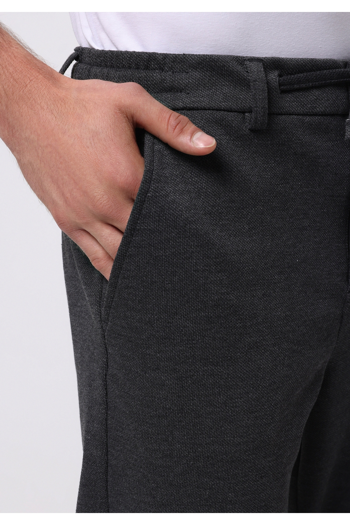 شلوار مردانه آنتراسیت با تناسب معمولی وسط کمر — رنگارنگ CL1076850_Q1.V2 — تصویر 5 از 7