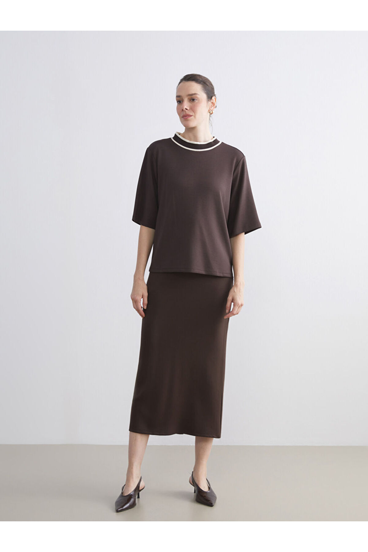 LC Waikiki Beli Lastikli Yırtmaçlı Etek