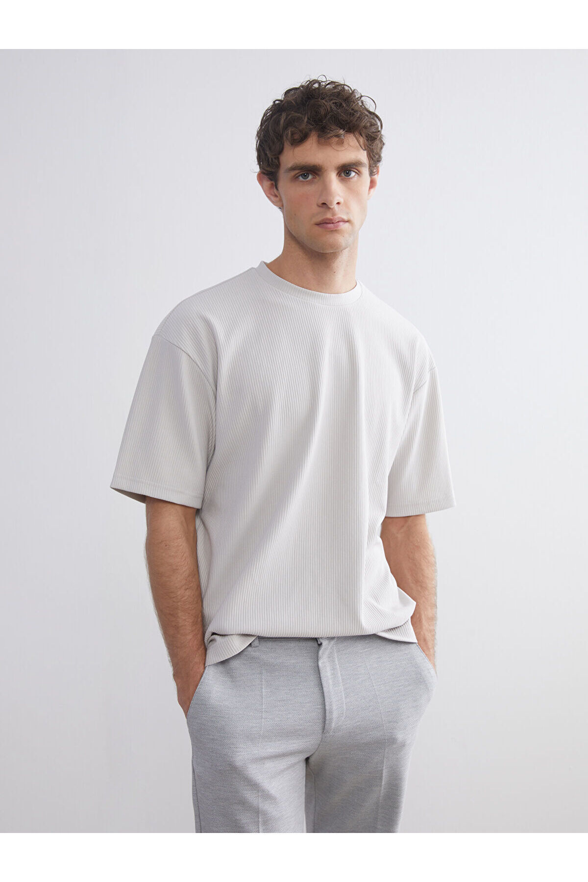 تیشرت ال سی وایکیکی W5J327Z8-VZD