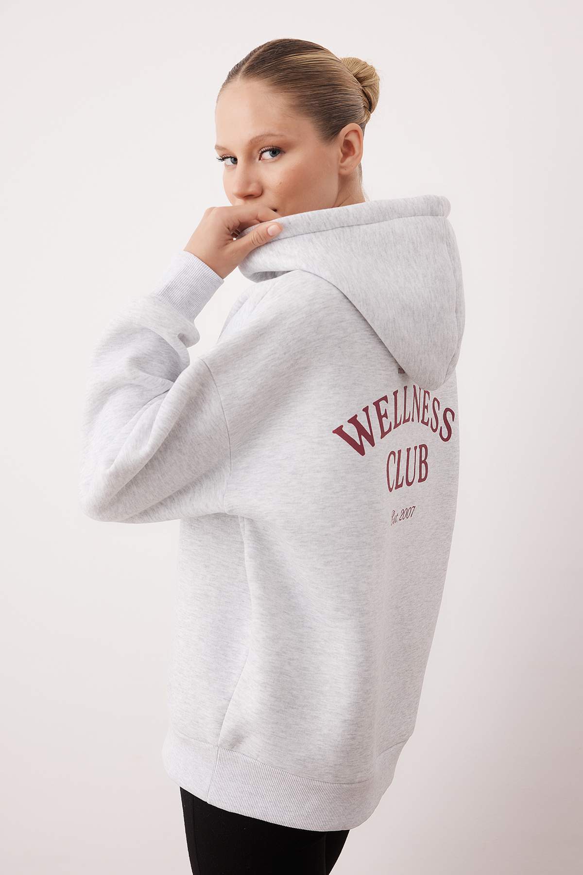 Trendyolmilla  Kar Melanj Nakışlı Oversize/Geniş Kalıp Kalın İçi Polarlı Örme Sweatshirt TWOAW26SW00181