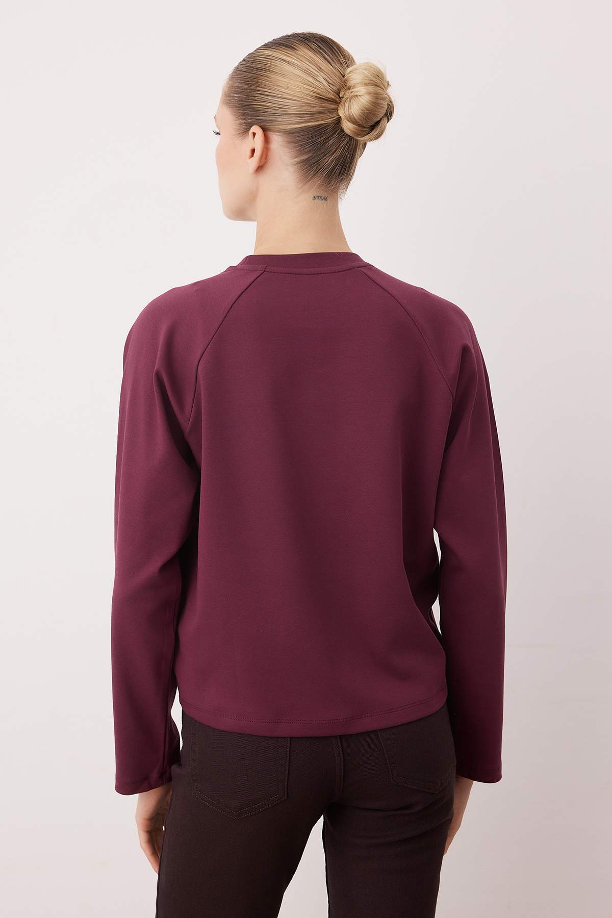 Trendyolmilla  Mürdüm Relaxed/Boxy Fit Crop Uzun Kol Örme T-Shirt TWOAW26TS00022 - Görsel 4