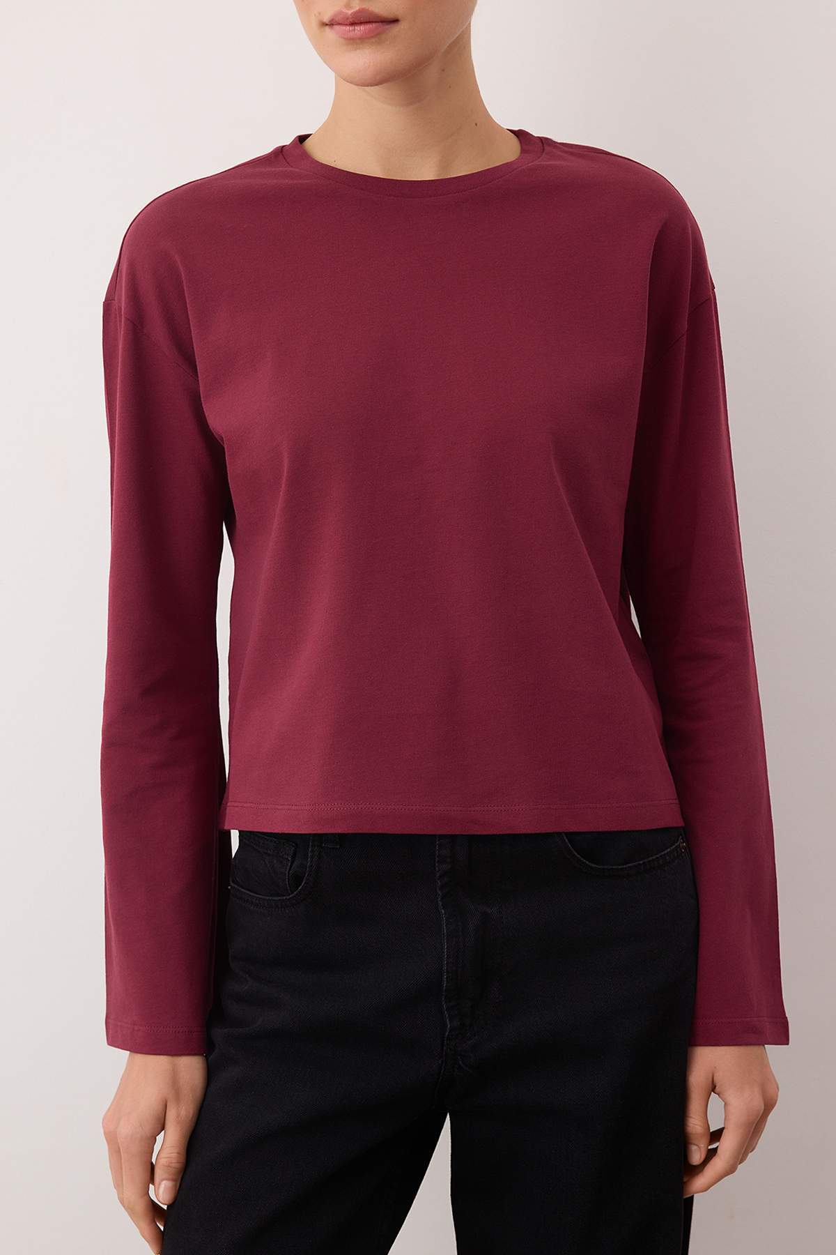 Trendyolmilla  Bordo İspanyol Kol Bisiklet Yaka Regular/Normal Kalıp Örme T-Shirt TWOAW24TS00008 - Görsel 3