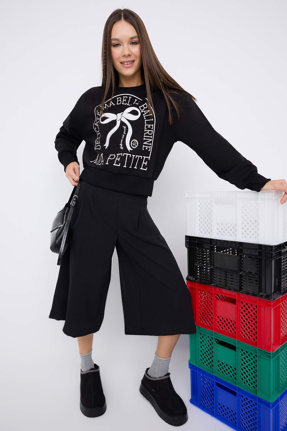 Trendyolmilla  Teen Siyah Baskılı Regular/Normal Kalıp Örme Sweatshirt TWOAW26SW00189 - Görsel 2