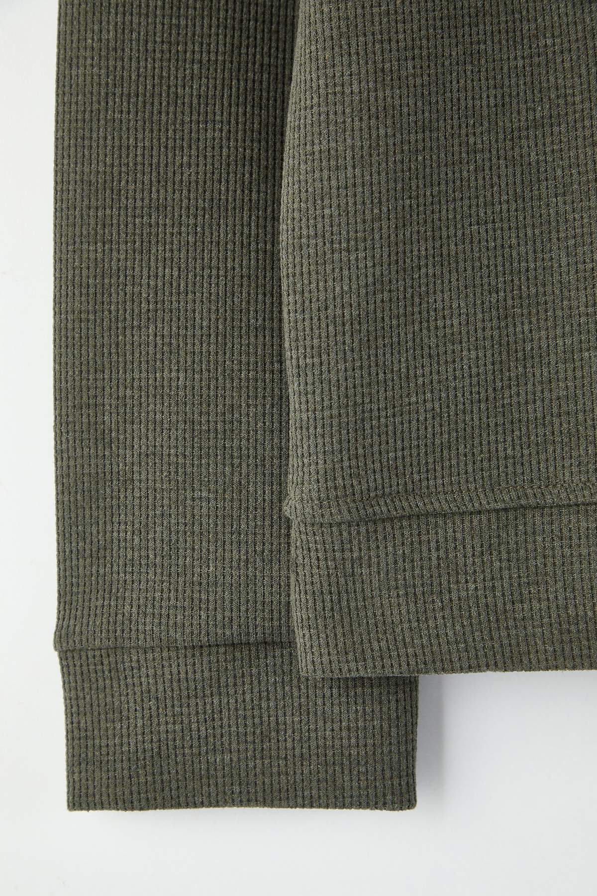 Trendyolmilla  Siyah - Haki Yeni Oversize/Geniş Kalıp 2'li Paket Dokulu Waffle Sweatshirt TMNAW26SW00028 - Görsel 11