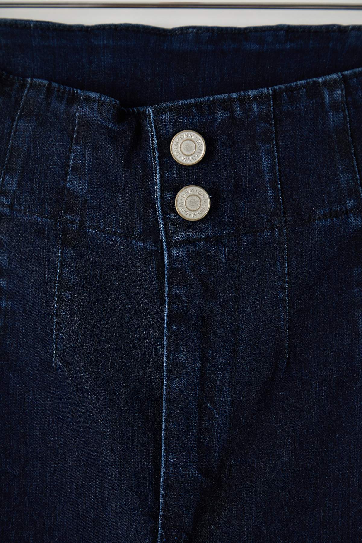 Trendyolmilla  Koyu Mavi Yüksek Bel Dikiş Detaylı İspanyol Paça Büyük Beden Flare Fit Jeans TBBAW26CJ00024 - Görsel 6