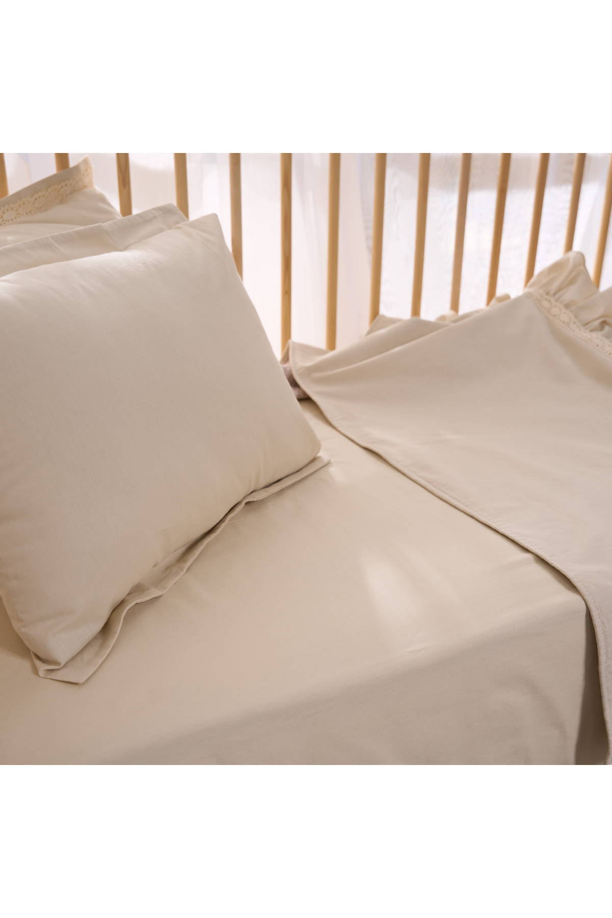 SALLHOMEE Krem Fırfırlı Dantel Detaylı Pike Takımı fotoğrafı 6 (önizleme)