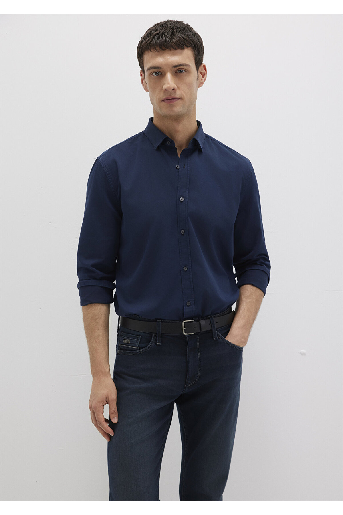 ماوی Tencel TM لیوسل ترکیبی پیراهن آبی سرمه ای اسلیم فیت / برش باریک 0211805-82318