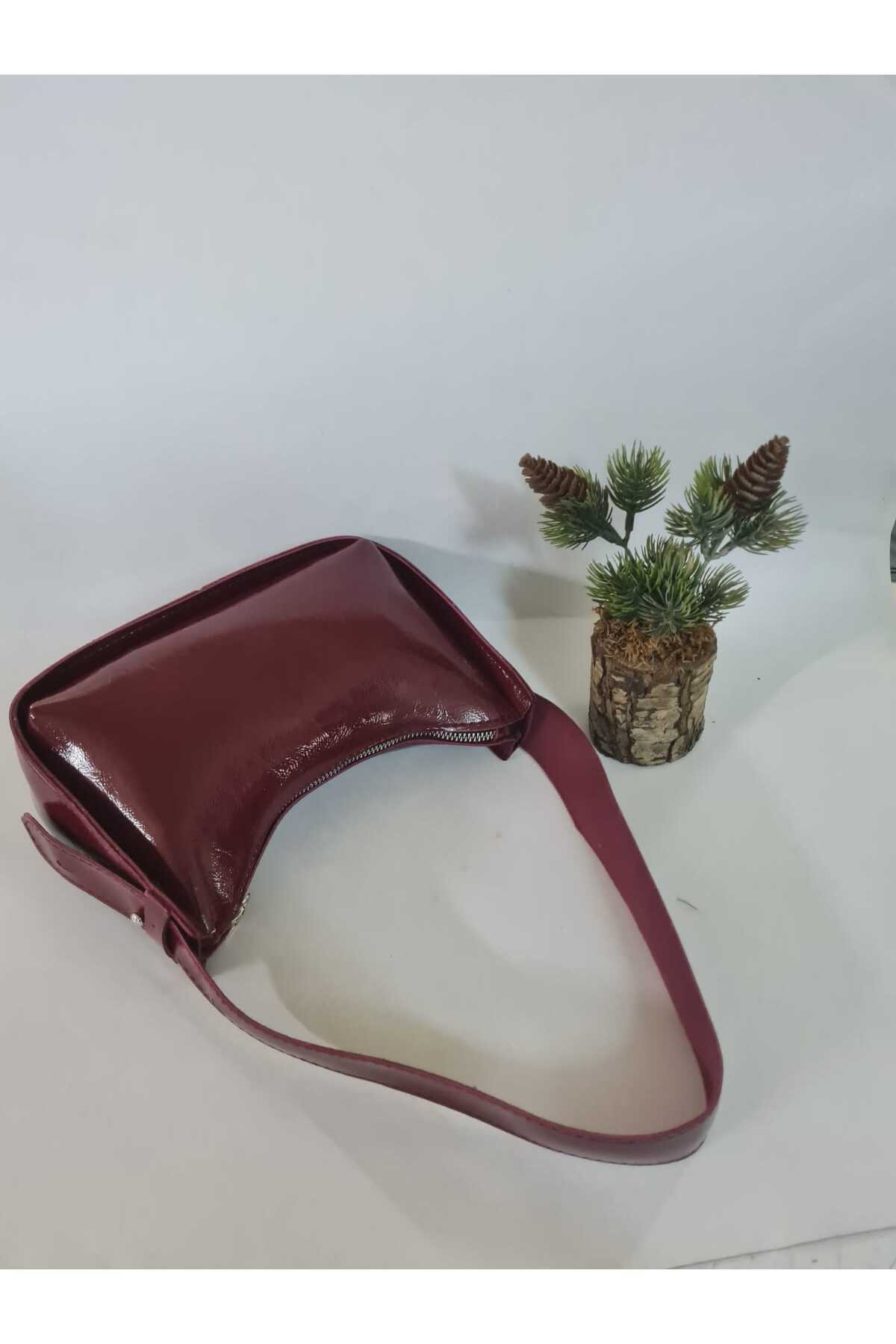 YMZBAG Bordo Desenli Rugan Baget Omuz ve El Çantası görsel 6