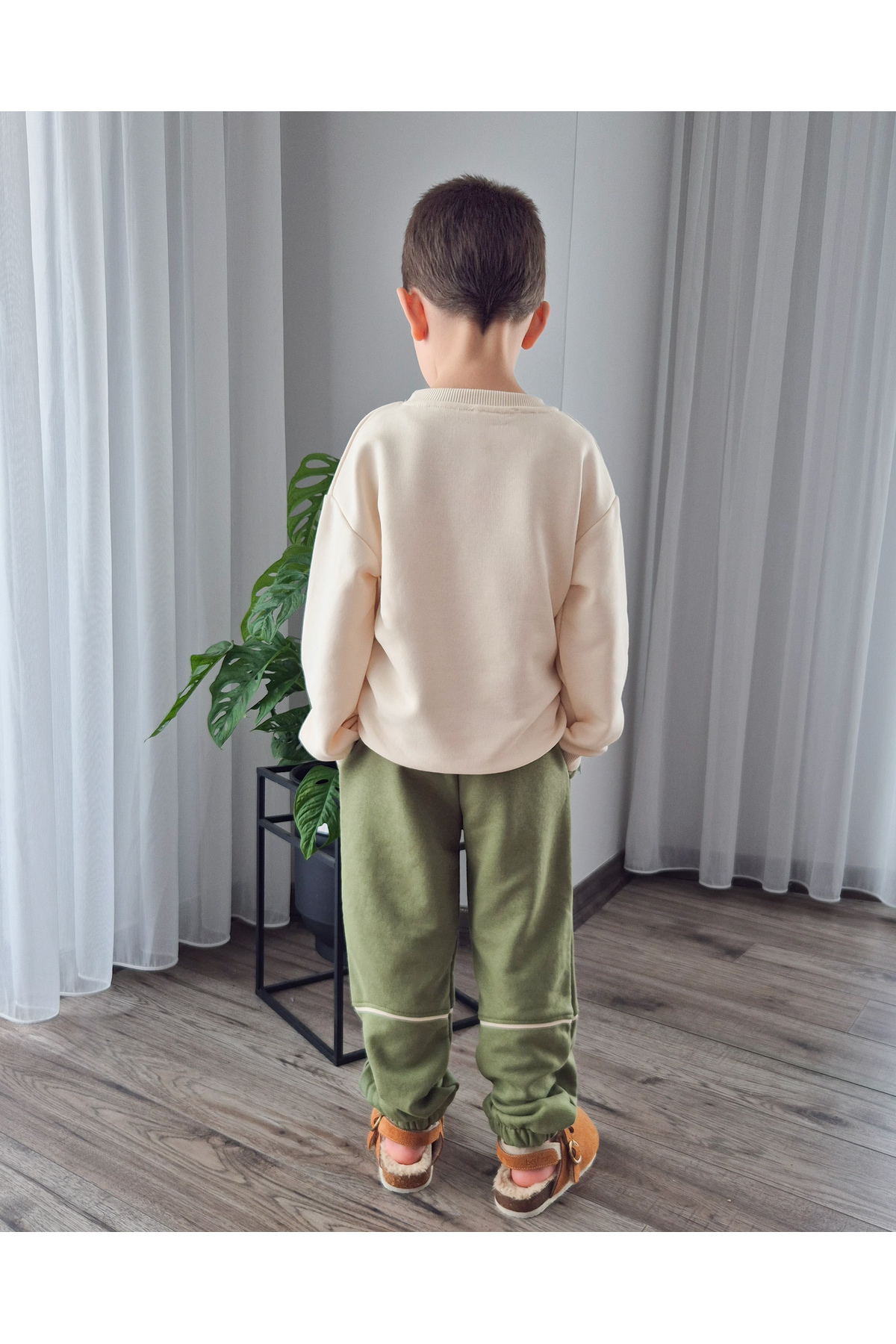 BALKABAĞI Fil Taş Rengi Sweatshirt Yeşil Eşofman Altı 2'li Takım TTYE0031 fotoğrafı 2 (önizleme)