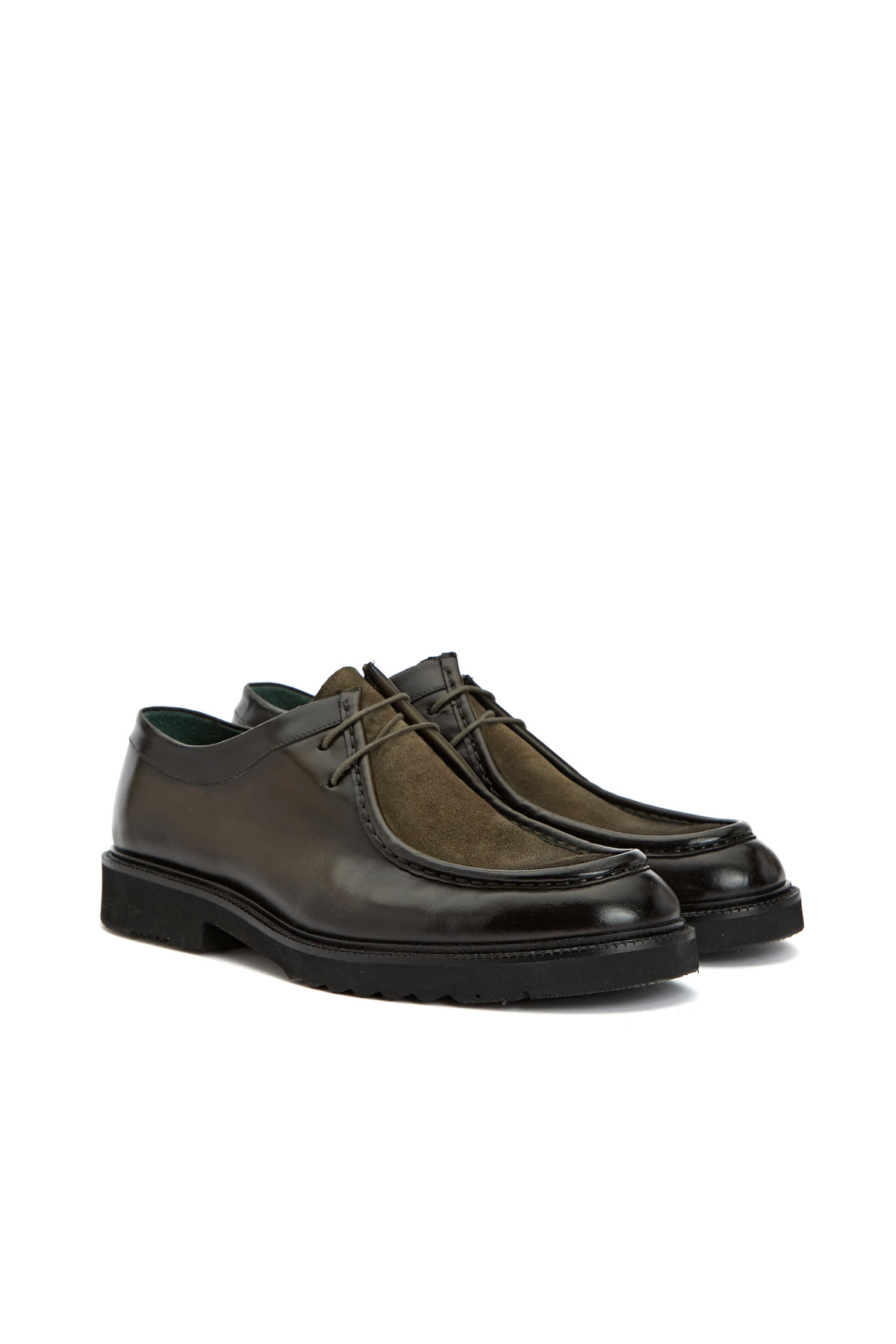 نتورک کفش‌های چرمی مردانه با تزئینات خاکی جیر