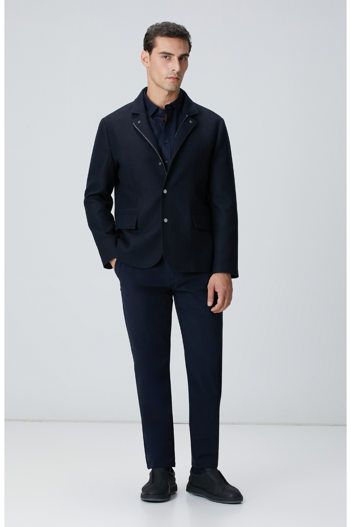 نتورک شلوار جین بافته شده سرمه‌ای سرمه‌ای