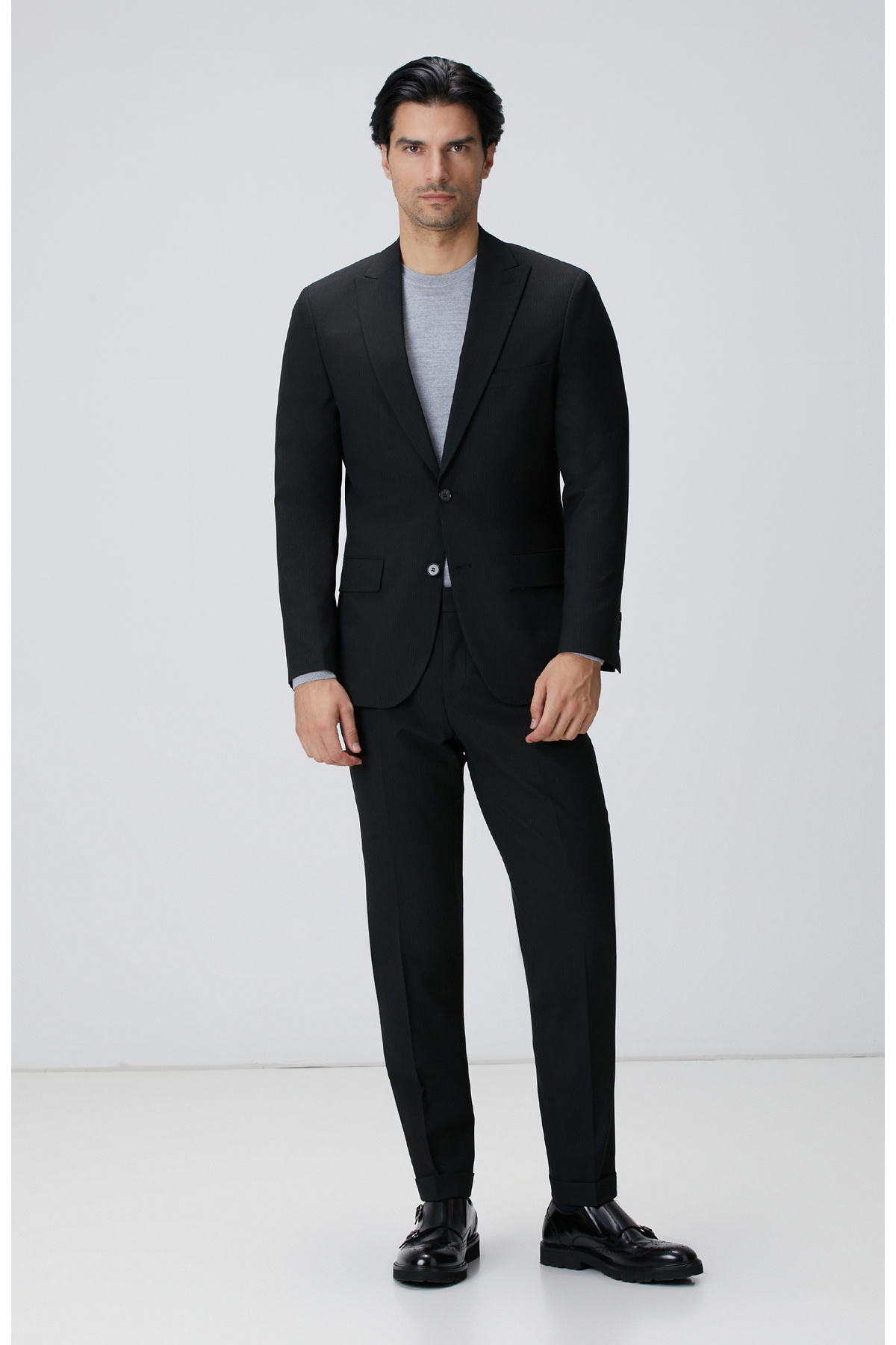 نتورک کت و شلوار یقه برگردان راه راه مشکی اسلیم فیت