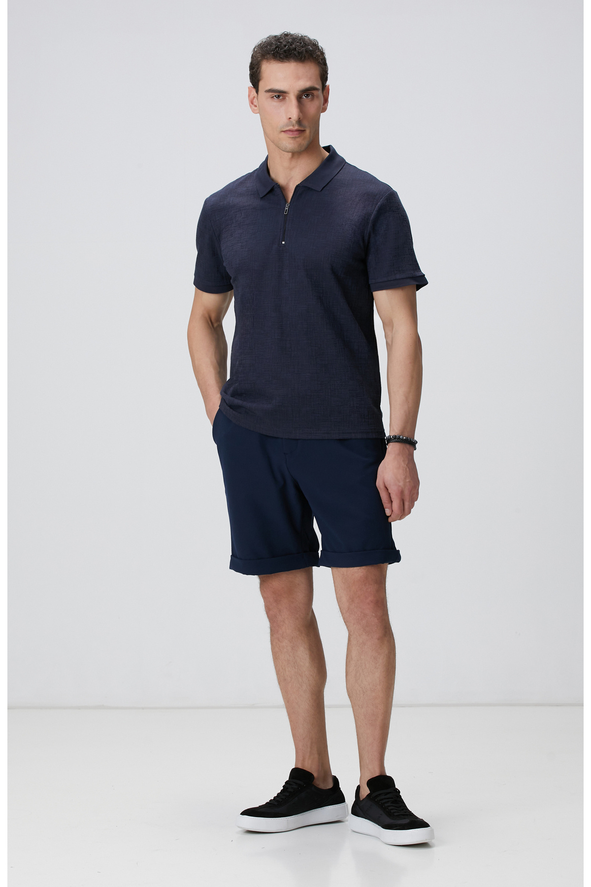 نتورک شلوارک طرح‌دار سرمه‌ای سیرساکر