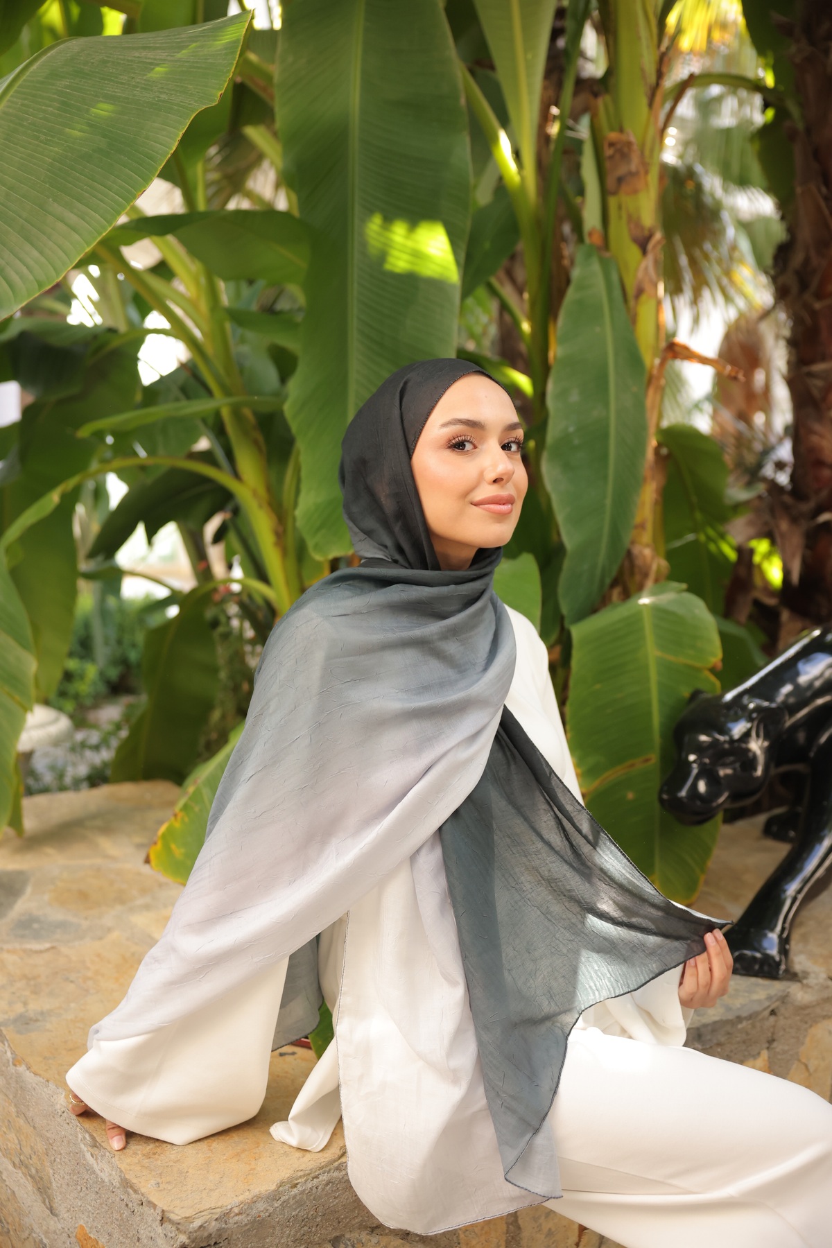 Mira İpek  Degrade İki Renkli Bambu Kraş Şal Tok Duran Kadın Şal Siyah Beyaz - Görsel 2