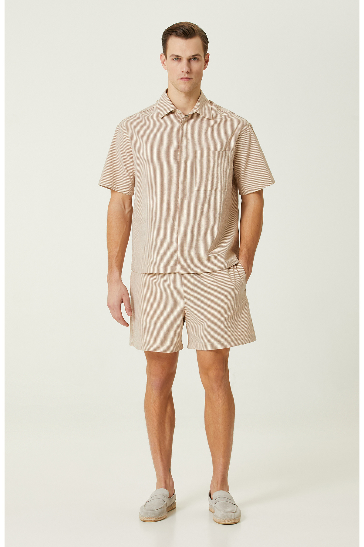 نتورک شلوارک راه راه بژ