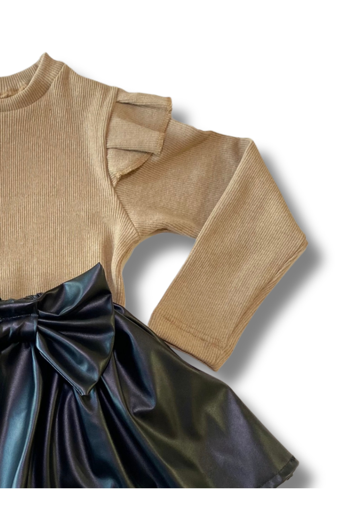 özge başaran Kız Bebek ve Kız Çocuk İçin Deri Etek Omuz Fırfırlı Sütlükahve Badi Siyah fiyonklu Çorap Seti fotoğrafı 5 (önizleme)