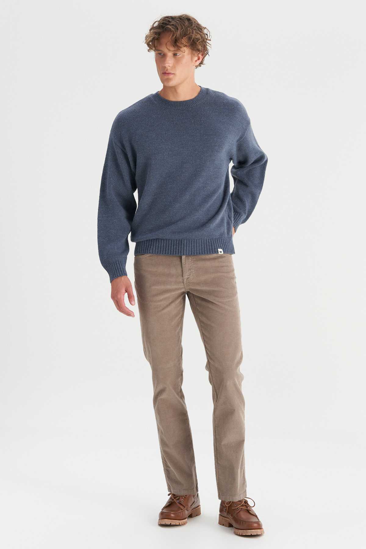 Relaxed Fit Geniş Kesim Bisiklet Yaka Lacivert Triko Kazak — سرمه‌ای W2520156 — تصویر 2 از 5