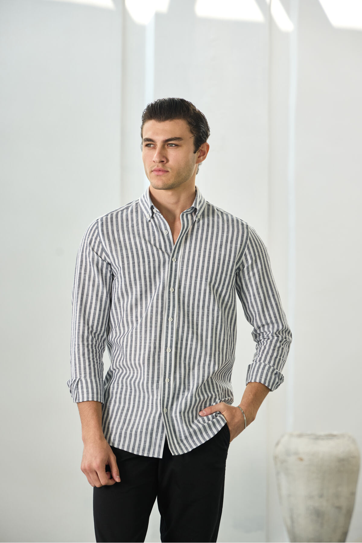 Sulti  Slim Fit Siyah Çizgili Düğmeli Yaka %100 Pamuk Flamlı Keten Görünümlü Gömlek - Görsel 4