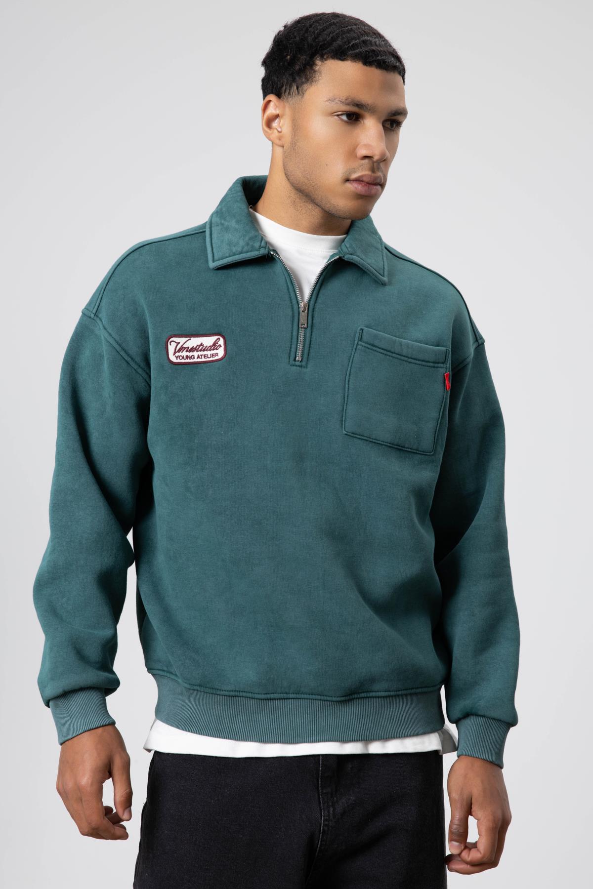 Yaka Fermuarlı Oversize Baskılı Sweatshirt Nefti — سبز V70-115 — تصویر 2 از 4
