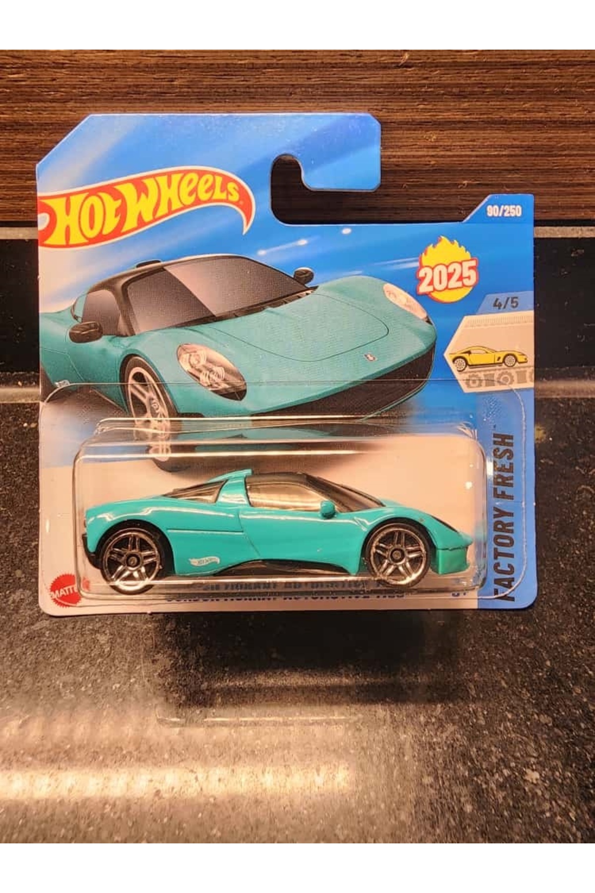 1/64 ミニカー 4台セット ステージア フォードGT等　 17000円相当 1/64 ミニカー 4台セット ステージア フォードGT等 17000円相当 HOT