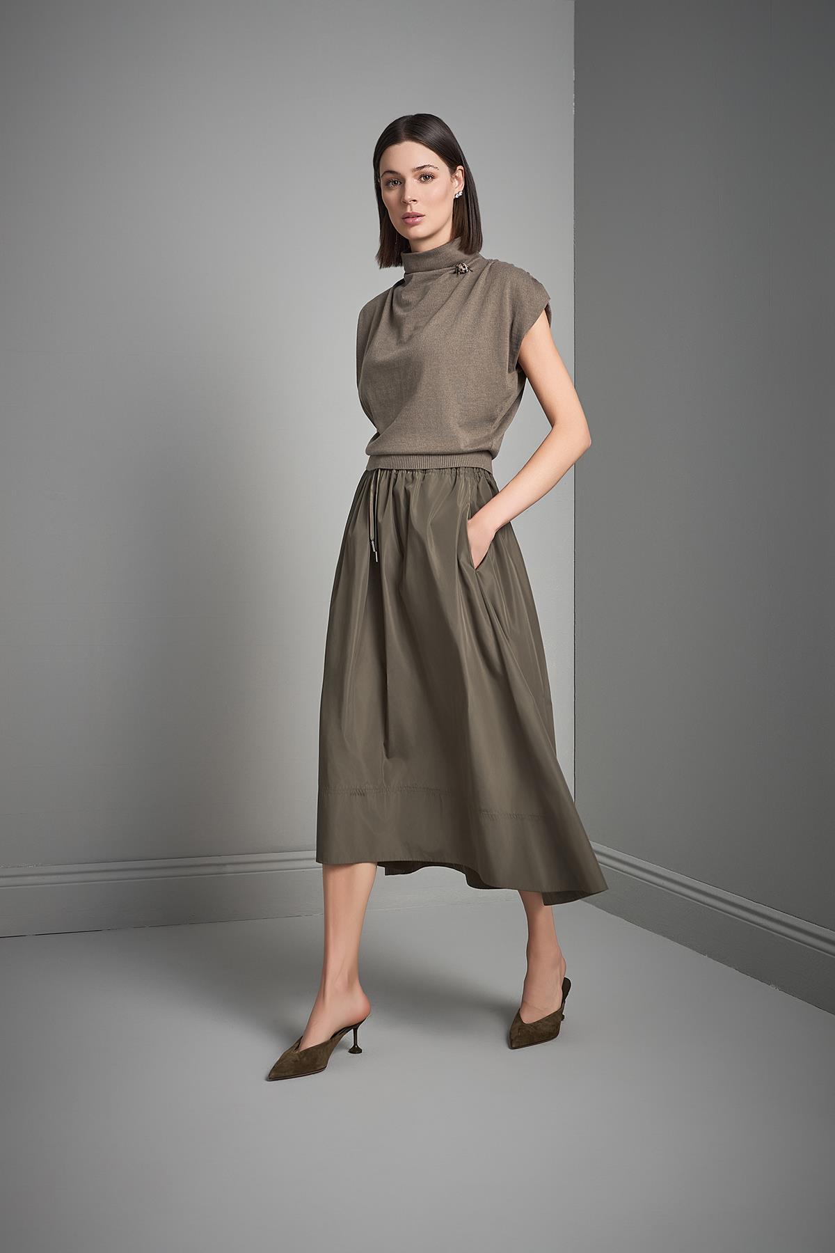 Join Us  Beli Büzgülü Yeşil Maxi Kumaş Etek