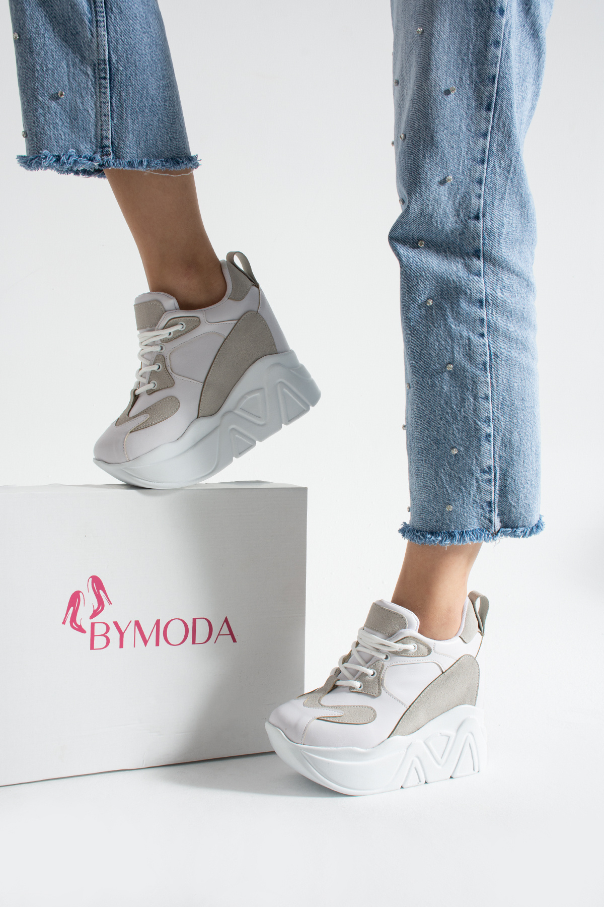Bymoda Yeni Sezon Beyaz Gizli Dolgu Topuklu Spor Ayakkabı Toplam Yüksekliği 10 CM görsel 4