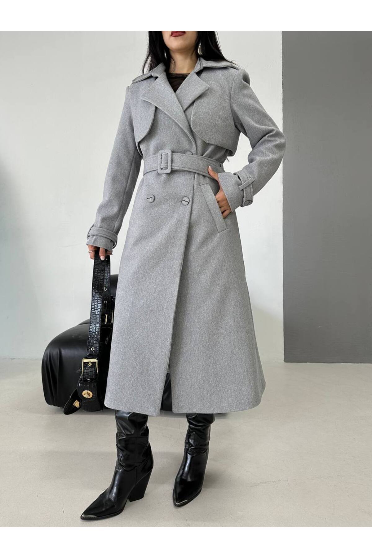 Premium Imported Fabric Cape Coat - Stylish and Warm - Görsel 6