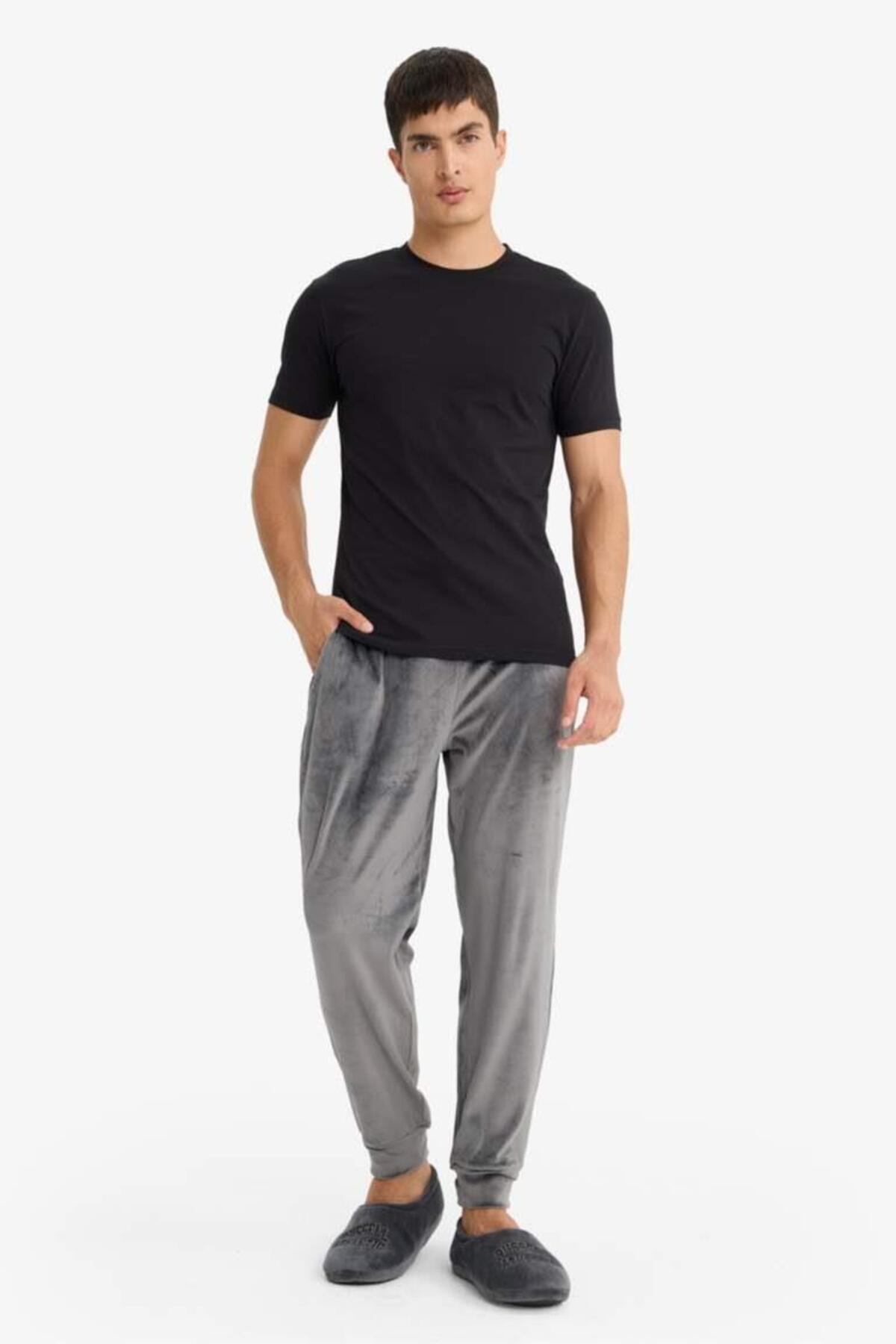 DeFacto Ultra Yumuşak Regular Fit Cepli Kadife Pijama Altı F4672AX25WN görsel 2