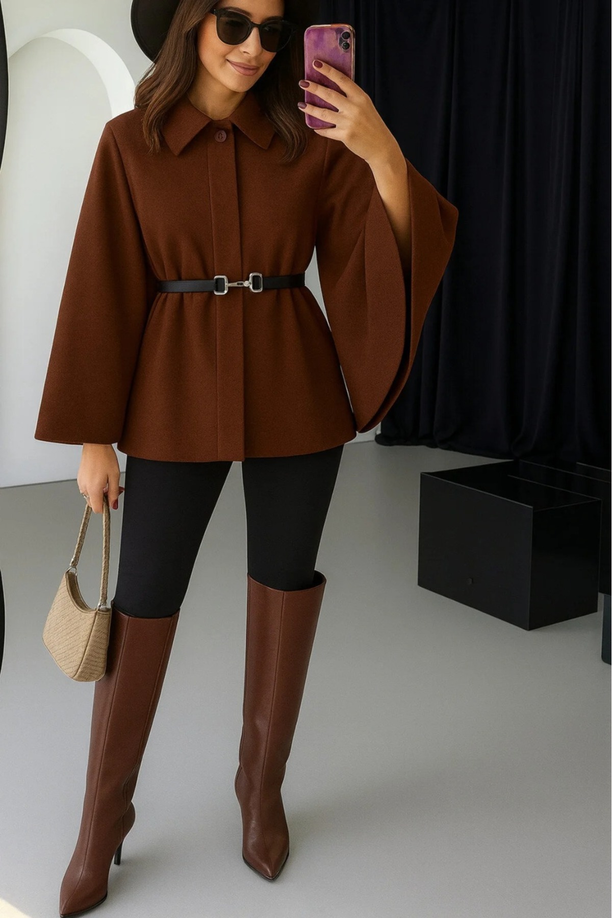 SKYBEAR Kahverengi Tesettür Kemerli Kaşe Panço – Yeni Sezonda Şıklığı Baştan Yaratan Zarif Dokunuş