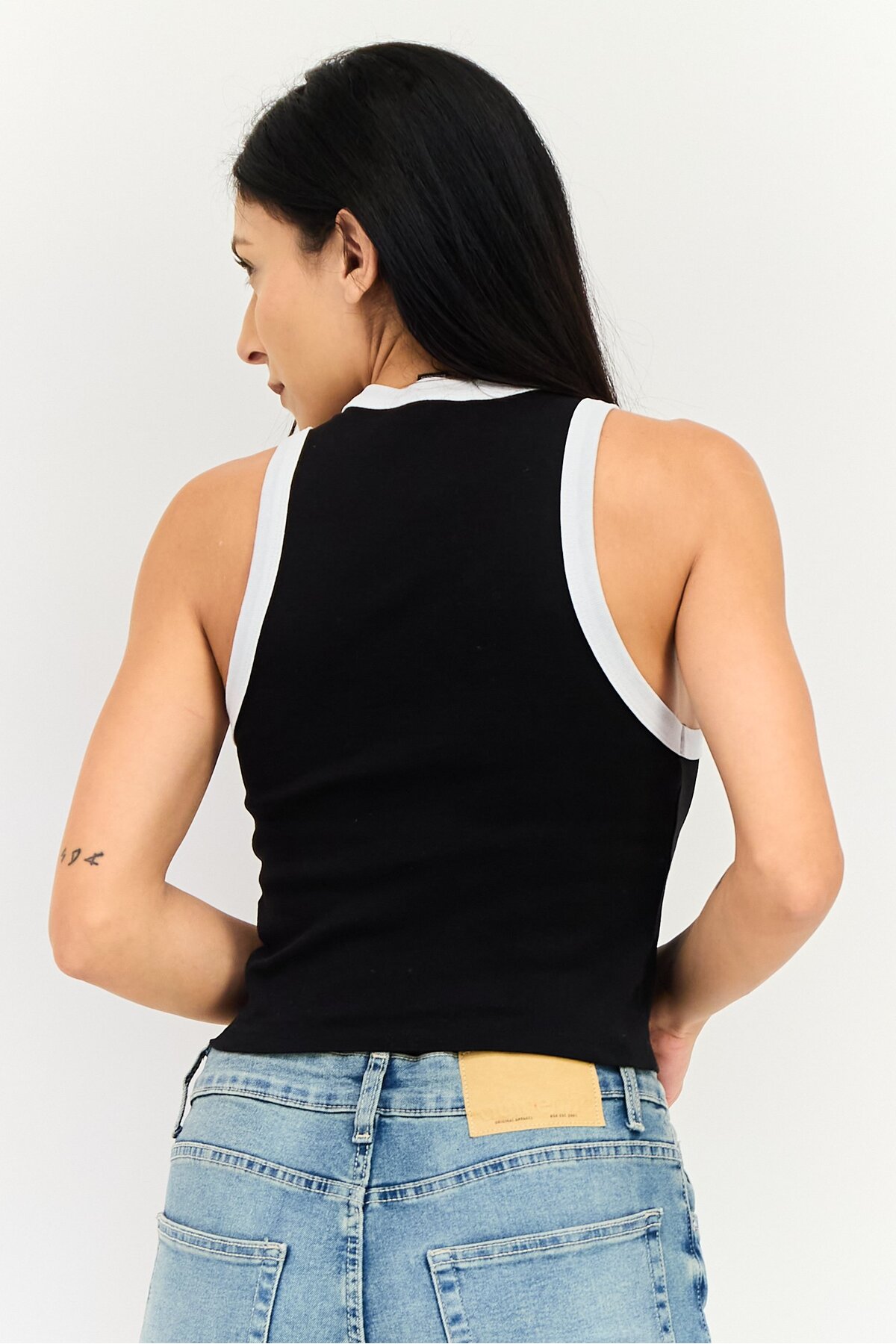 Forever 21 Women Crew Neck Sleeveless Graphic Print Tank Top