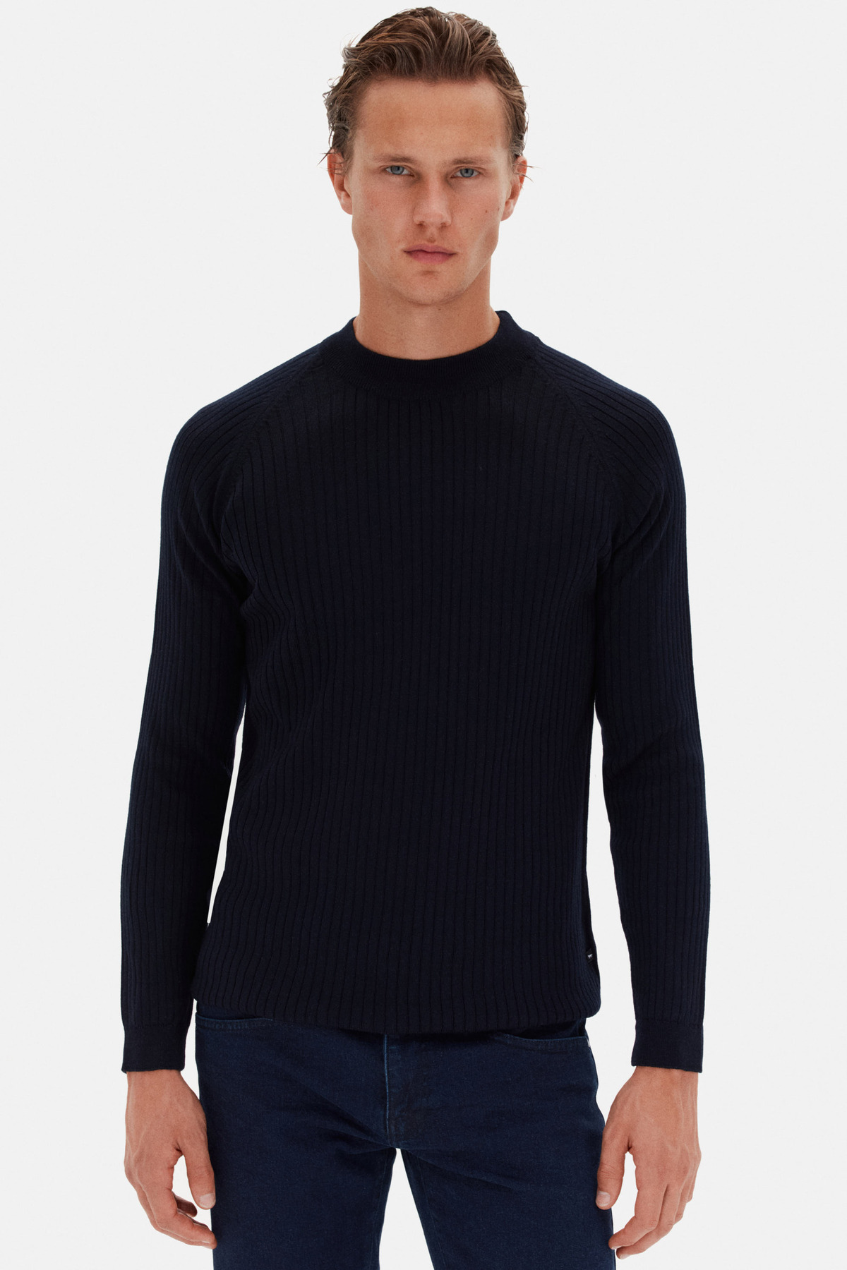  ژاکت سرمه‌ای اسلیم فیت