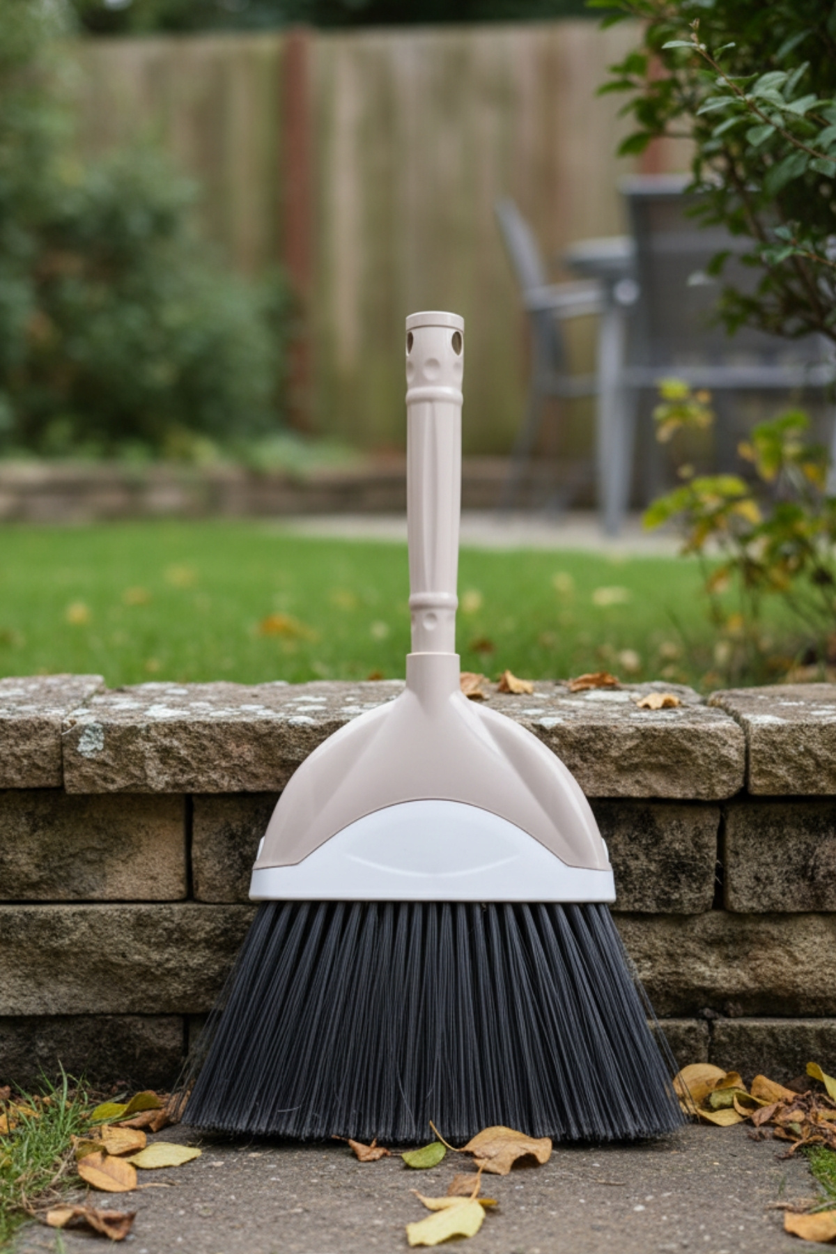 ELDİPA 40 cm Plastik Kıllı Modern Süpürge Fırça – Ev, Bahçe ve İş Yeri İçin Ergonomik Saplı Çalı Süpürgesi