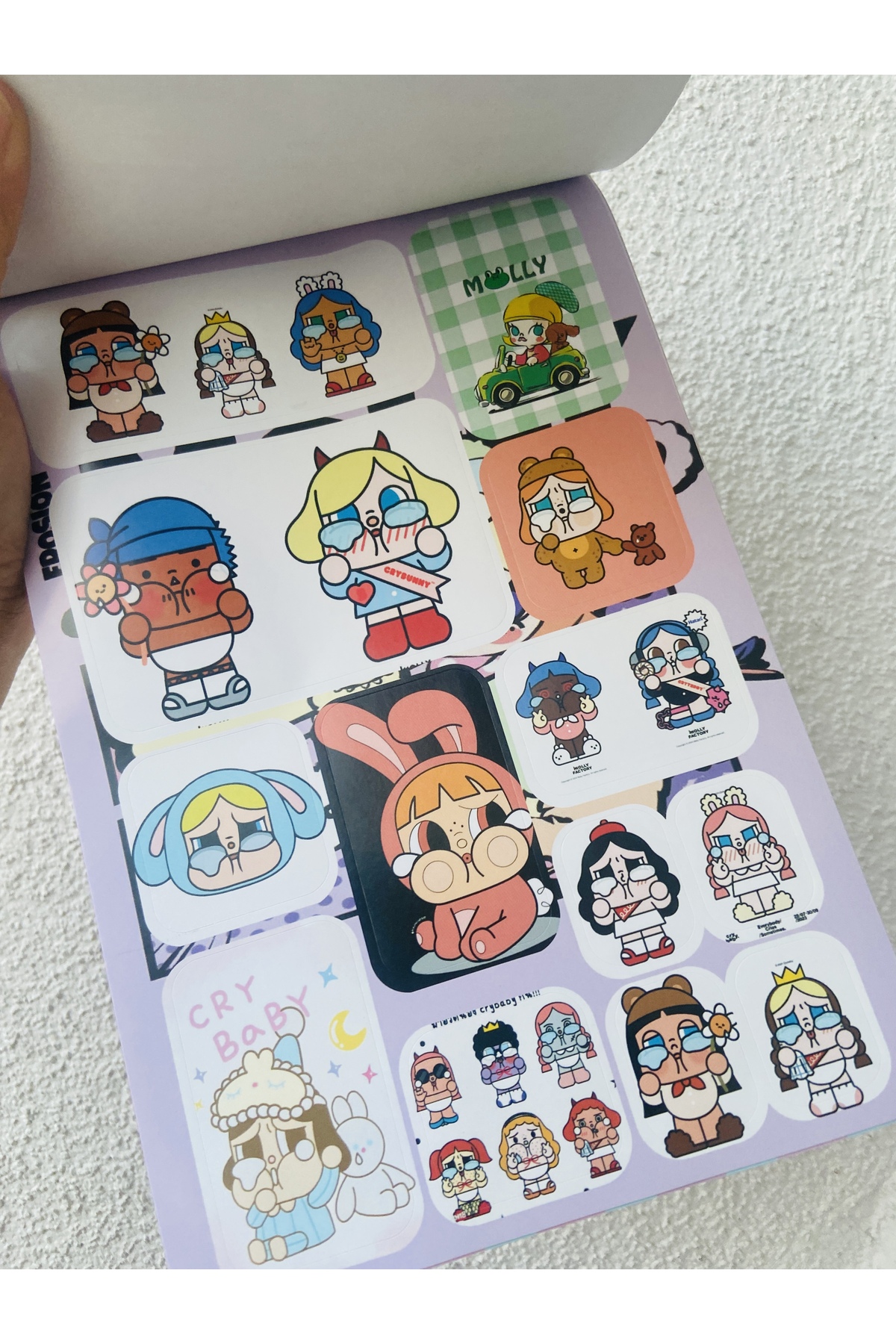 synshop Cry Baby Ağlayan Bebek Sticker Etiket Çıkatma Defteri Albümü 16 Sayfa 208 adet fotoğrafı 3 (önizleme)