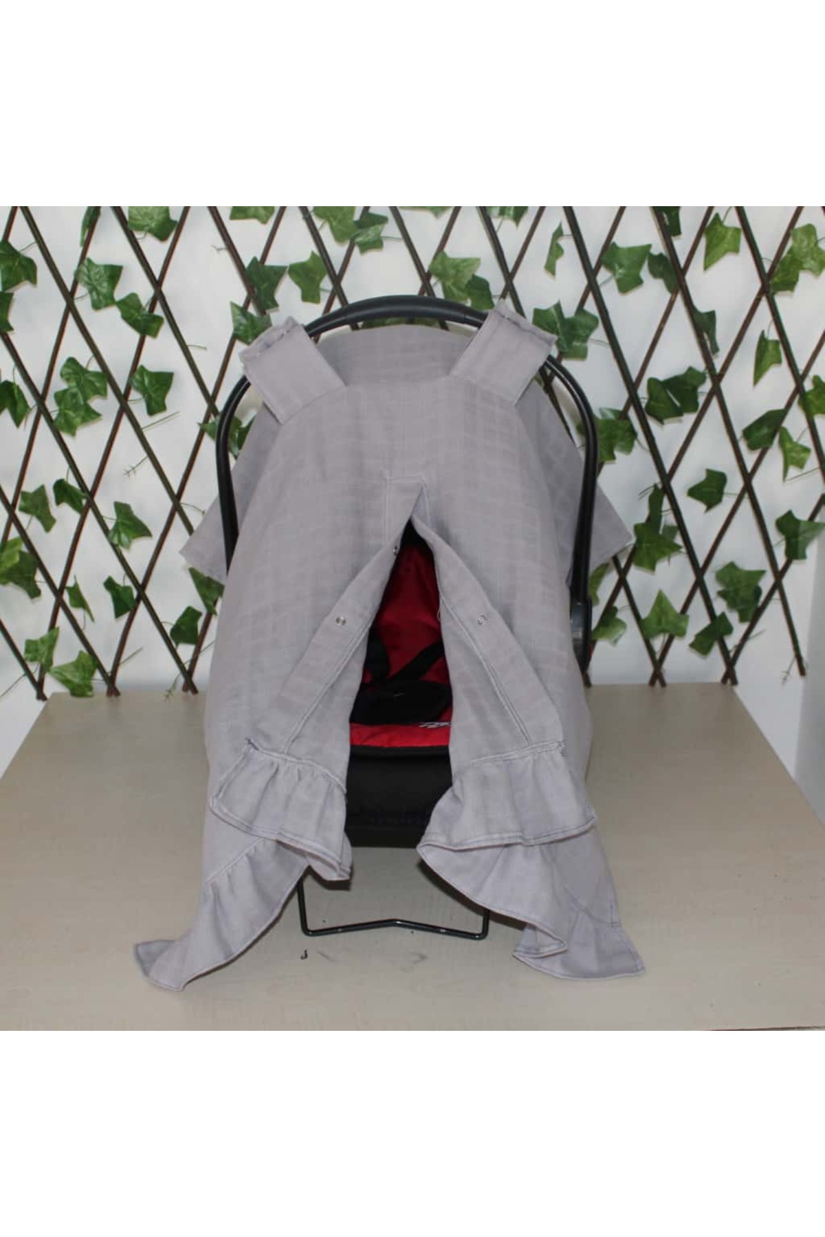 SerSev %100 Pamuk Gri Müslin Kumaş Puset Örtüsü Çıt Çıt ve Fırfır Desenli Gri Puset Örtüsü fotoğrafı 2 (önizleme)