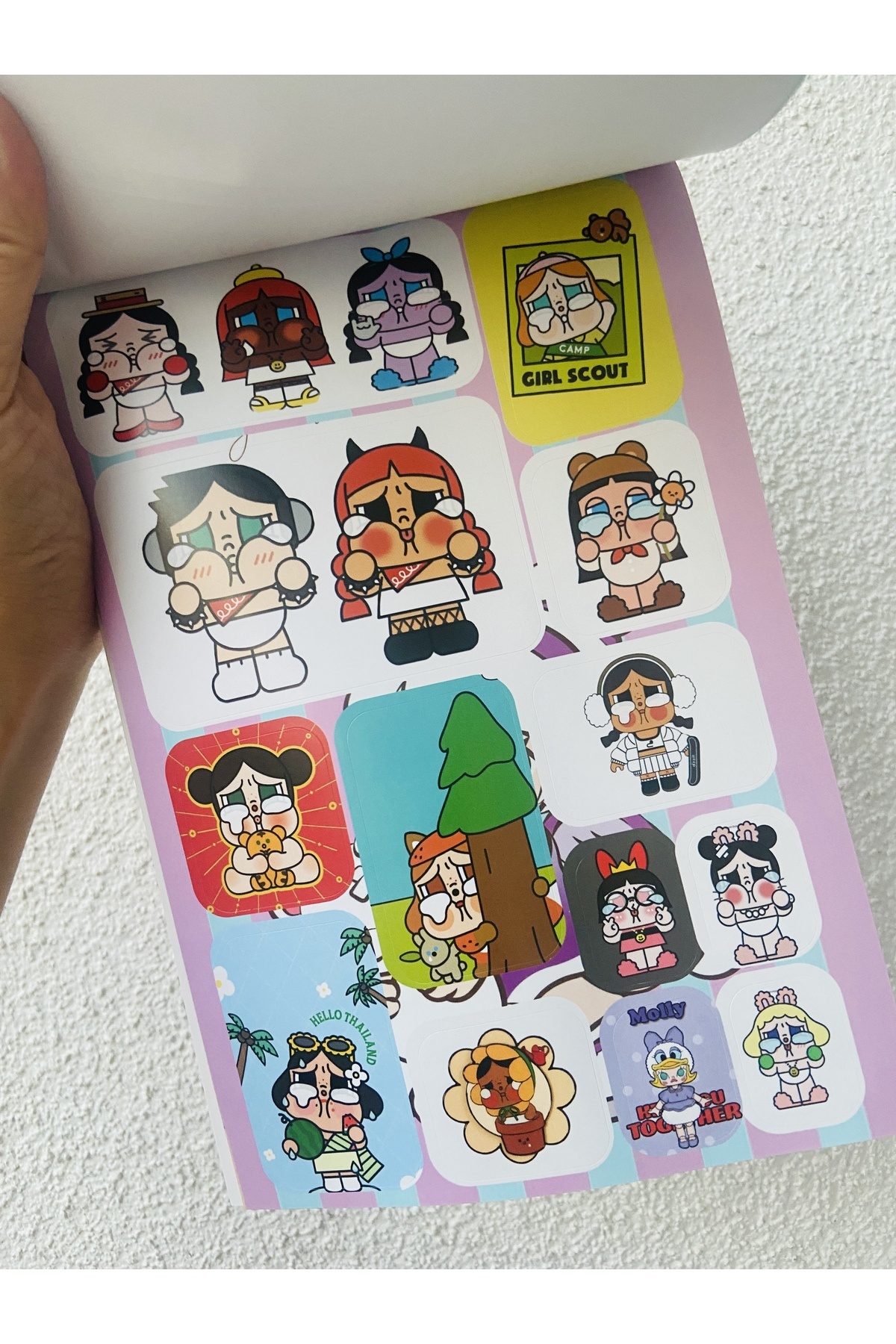 synshop Cry Baby Ağlayan Bebek Sticker Etiket Çıkatma Defteri Albümü 16 Sayfa 208 adet fotoğrafı 2 (önizleme)