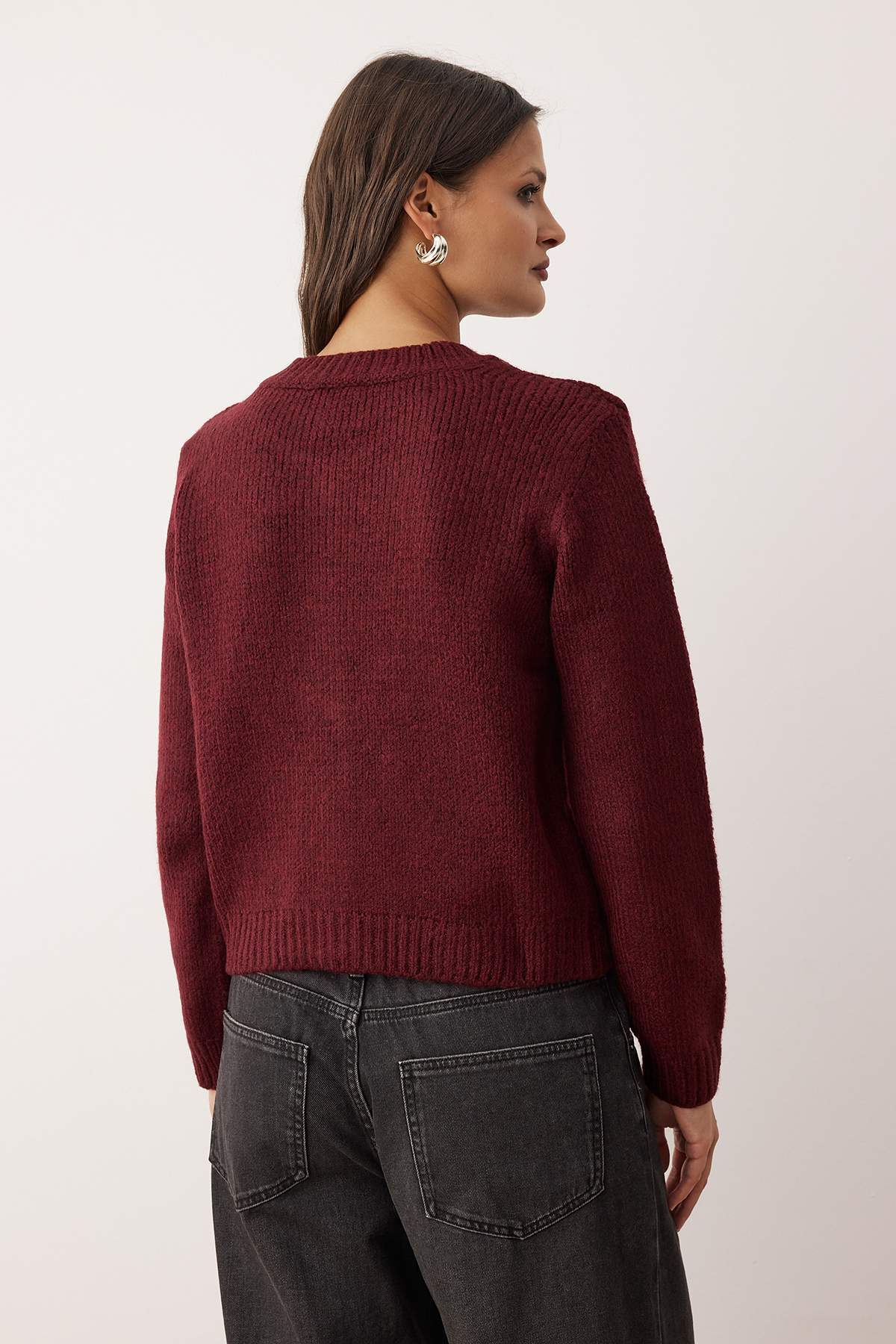 Trendyolmilla  Bordo Bisiklet Yaka Kurdele Detaylı Triko Hırka TWOAW26HI00236 Triko Hırka TWOAW26HI00236 - Görsel 8