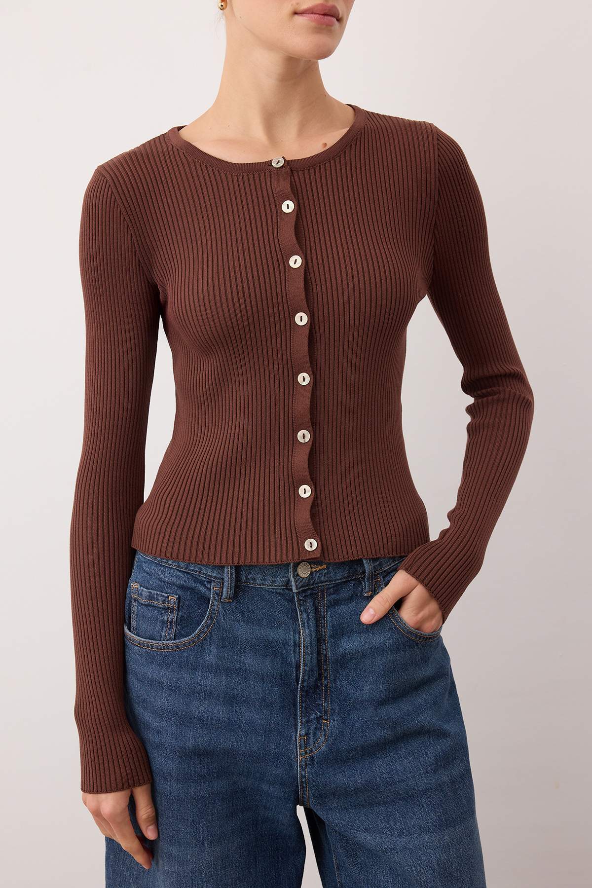 Trendyolmilla  Wardrobe Essentials Kahverengi Merserize Görünümlü Fitilli Triko Hırka | TWOAW26HI00118 - Görsel 3